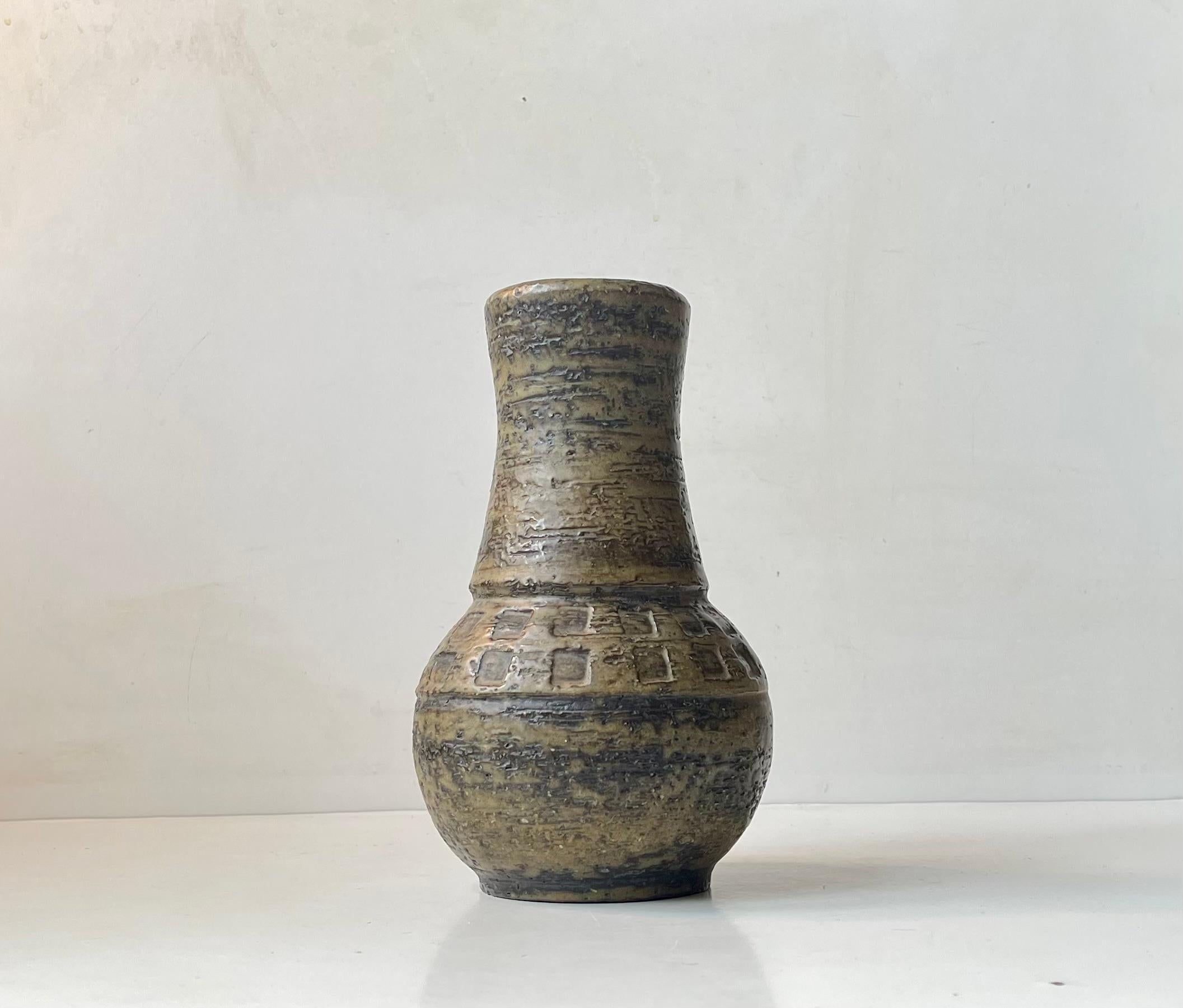 Italian Bitossi Camouflage Glaze Chamotte Stoneware Vase by Aldo Londi For Sale