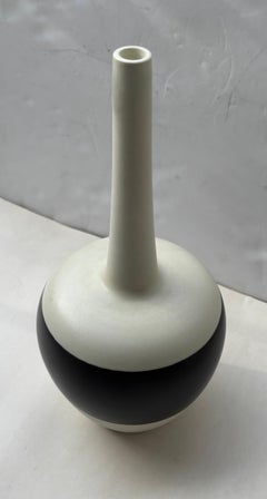 Bitossi ceramic / pottery vase/vessel designed by Cinzia Bitossi .