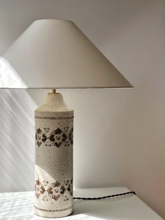 Bitossi Ceramic Table Lamp by Aldo Londi Heart Decor in creame & brown. 1970s.
