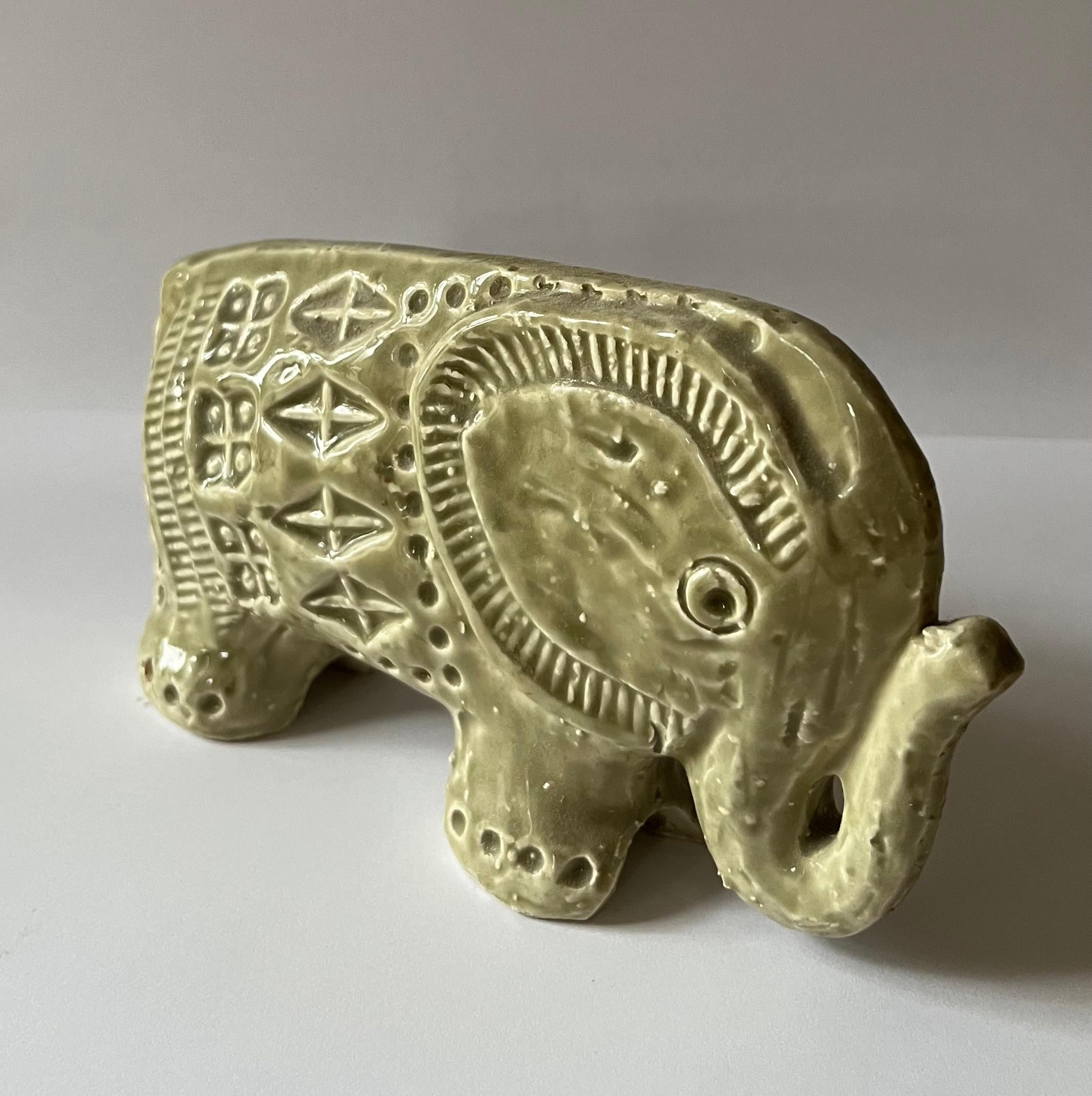 Smaltato Bitossi Elephant Designed by Aldo Londi in rare pale Green, Italy, circa 1968 in vendita