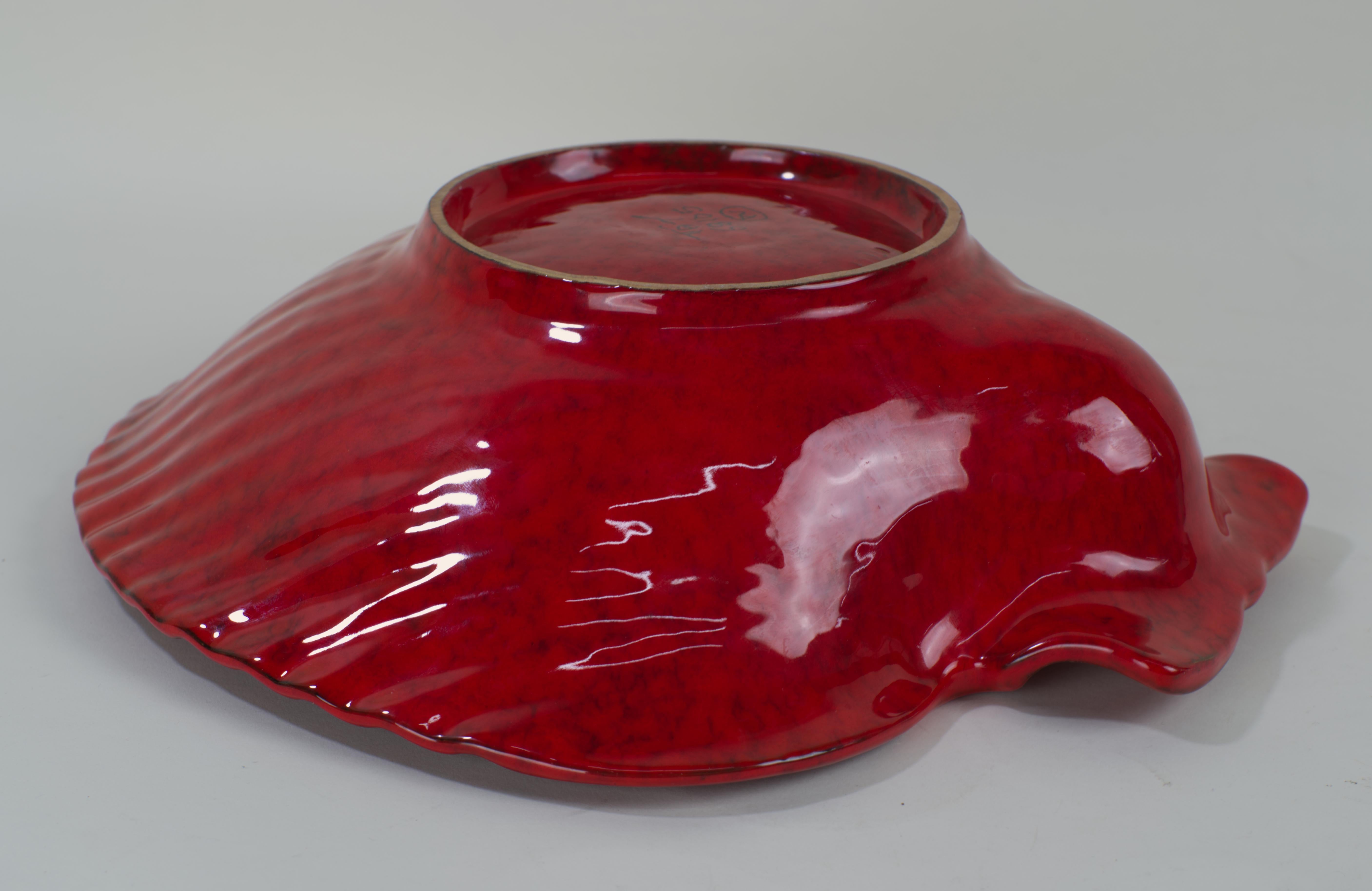 Grand bol en forme de coquillage Bitossi pour Peasant Village PV, céramique, glaçure rouge en vente 4