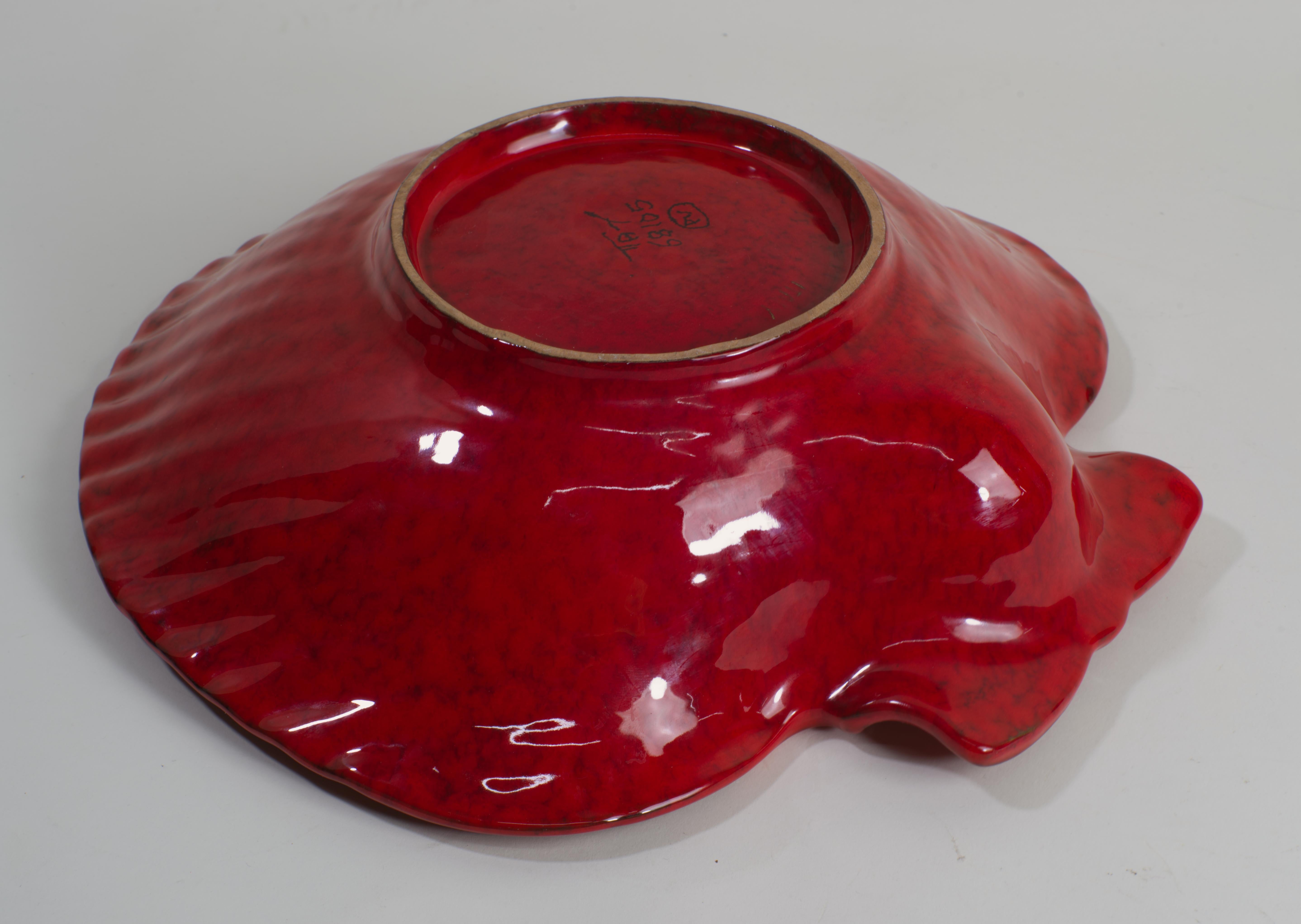Grand bol en forme de coquillage Bitossi pour Peasant Village PV, céramique, glaçure rouge en vente 5
