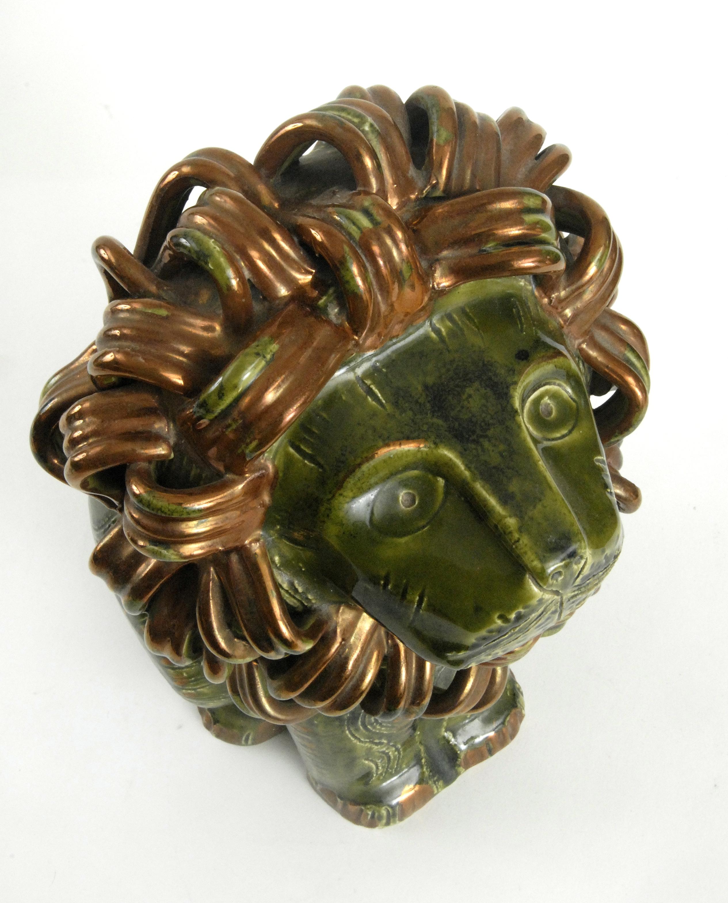Hand-Crafted Bitossi Green and Gold Sitting Lion Aldo Londi, Italy, circa 1968