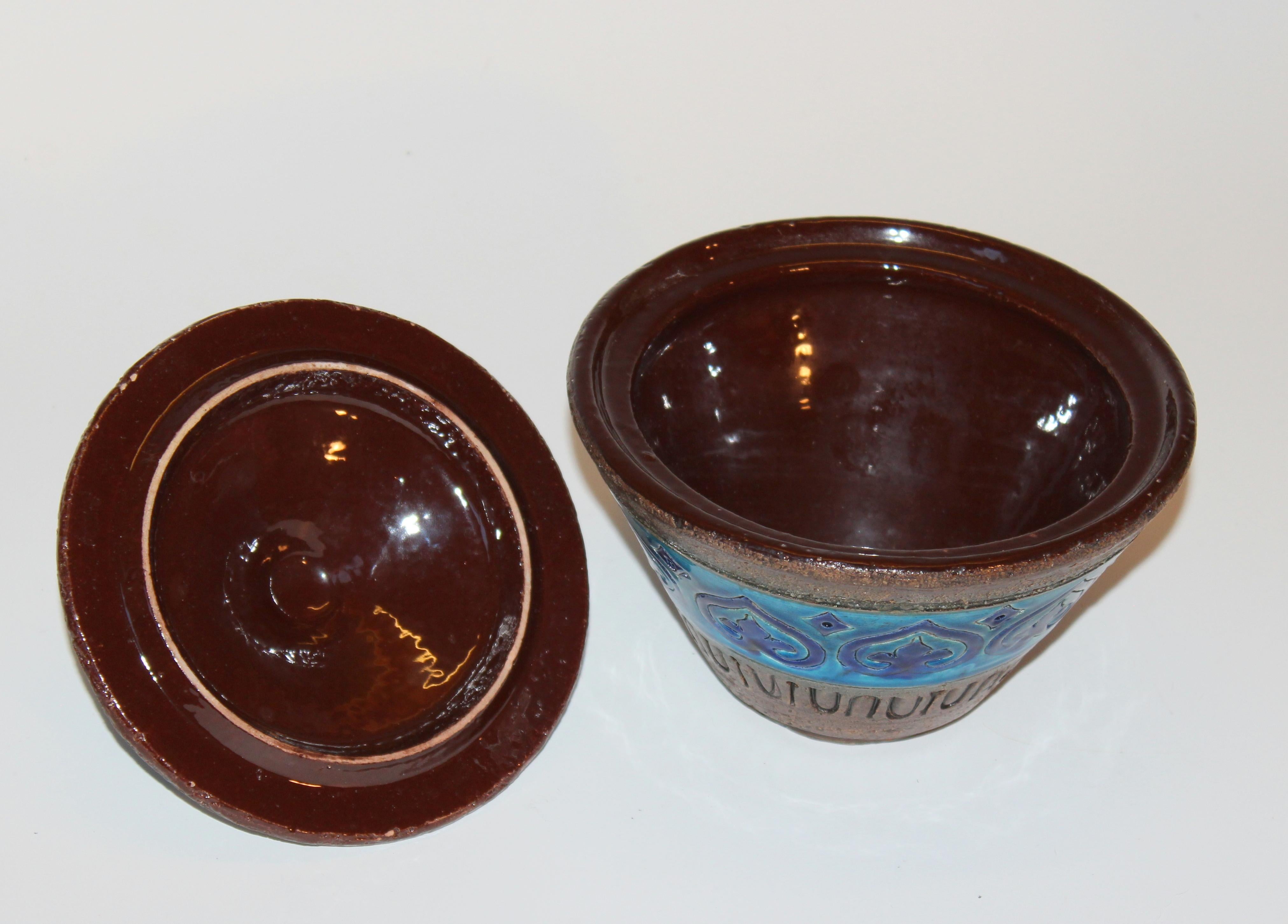 Bitossi Italian Pottery Raymor Jar and Cover Vintage Rimini Blue Londi Ceramic In Good Condition In Wilton, CT