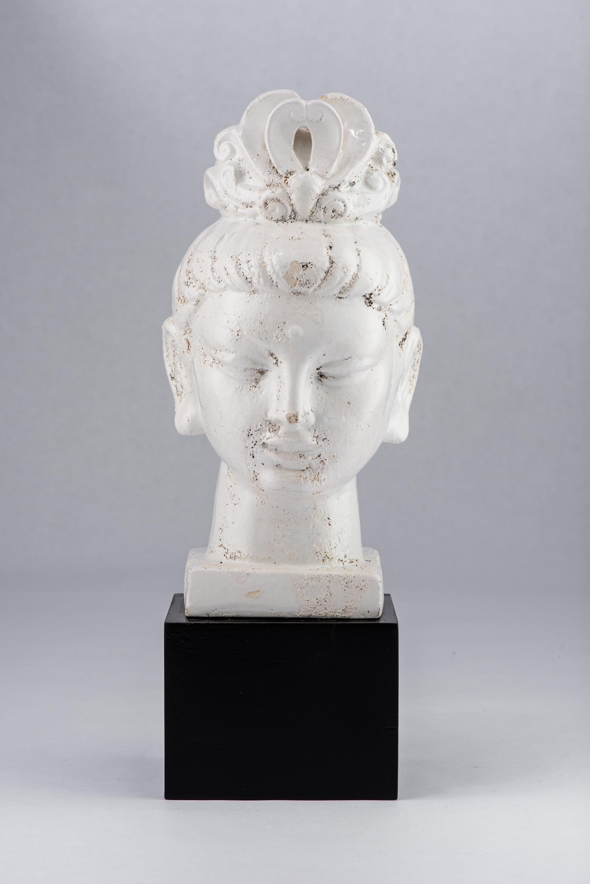 Bitossi Kwan Yin Buddha, Keramik, weiß, schwarz (Moderne der Mitte des Jahrhunderts) im Angebot
