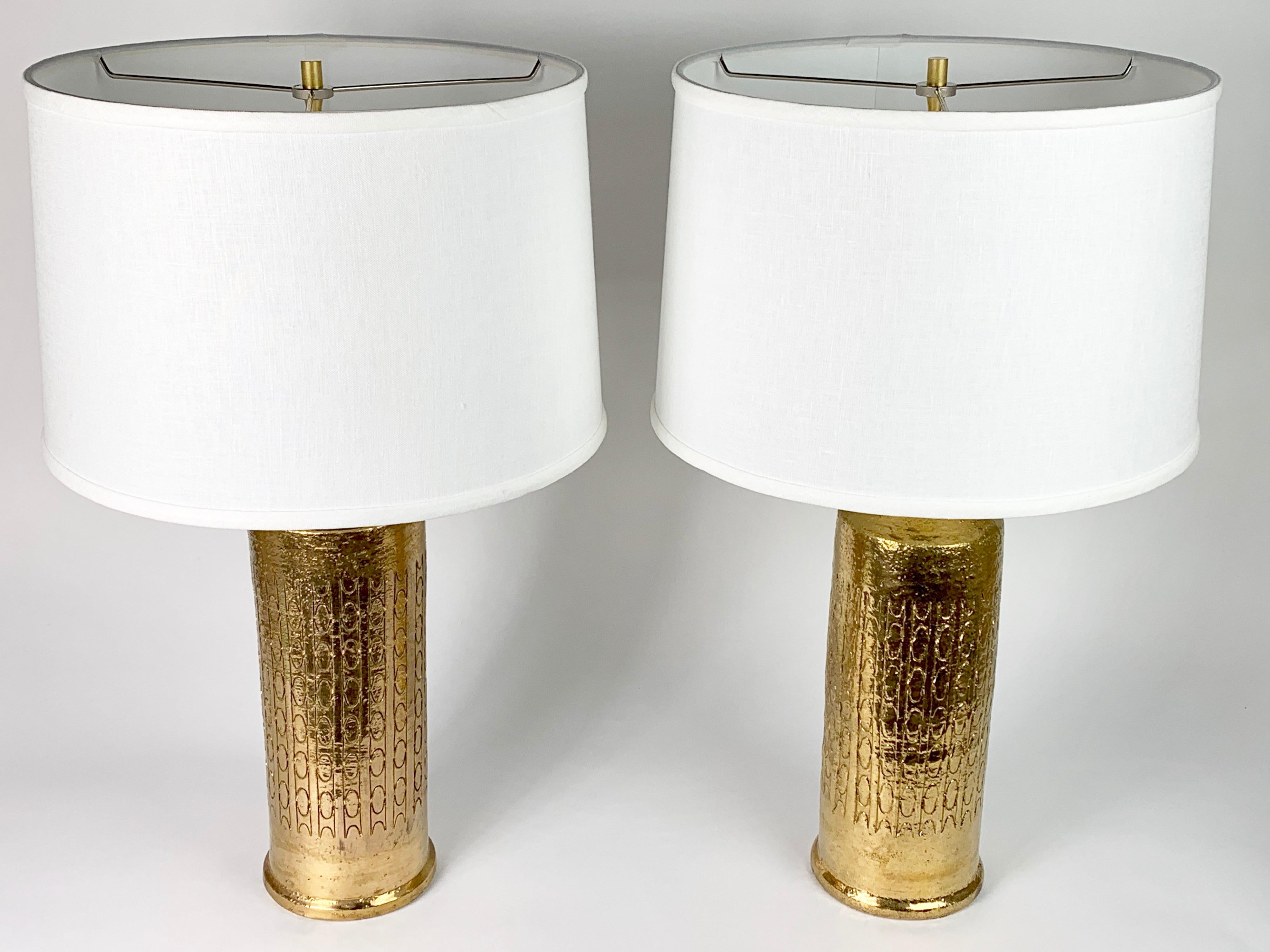 Bitossi lamps Italy, 1970 gold glaze, extremely elegant, these were produced by Bitossi the Italian ceramic manufacturer in the early 1970s as a limited edition made for the Swedish lighting manufacturer Bergboms and has the sticker from Bergboms