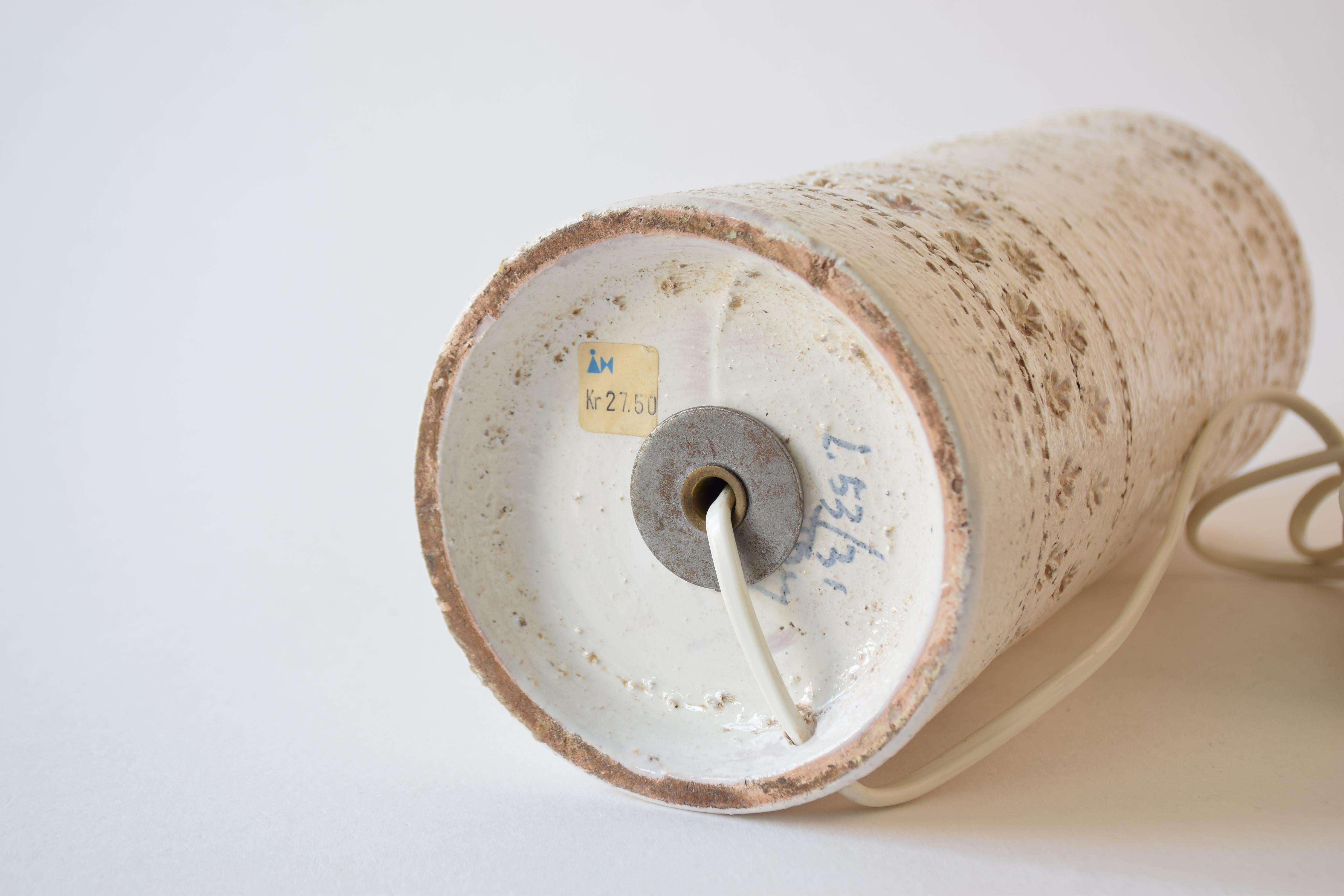 Lampada da tavolo grande Bitossi smalto bianco con paralume, ceramica moderna italiana anni '60 in vendita 1
