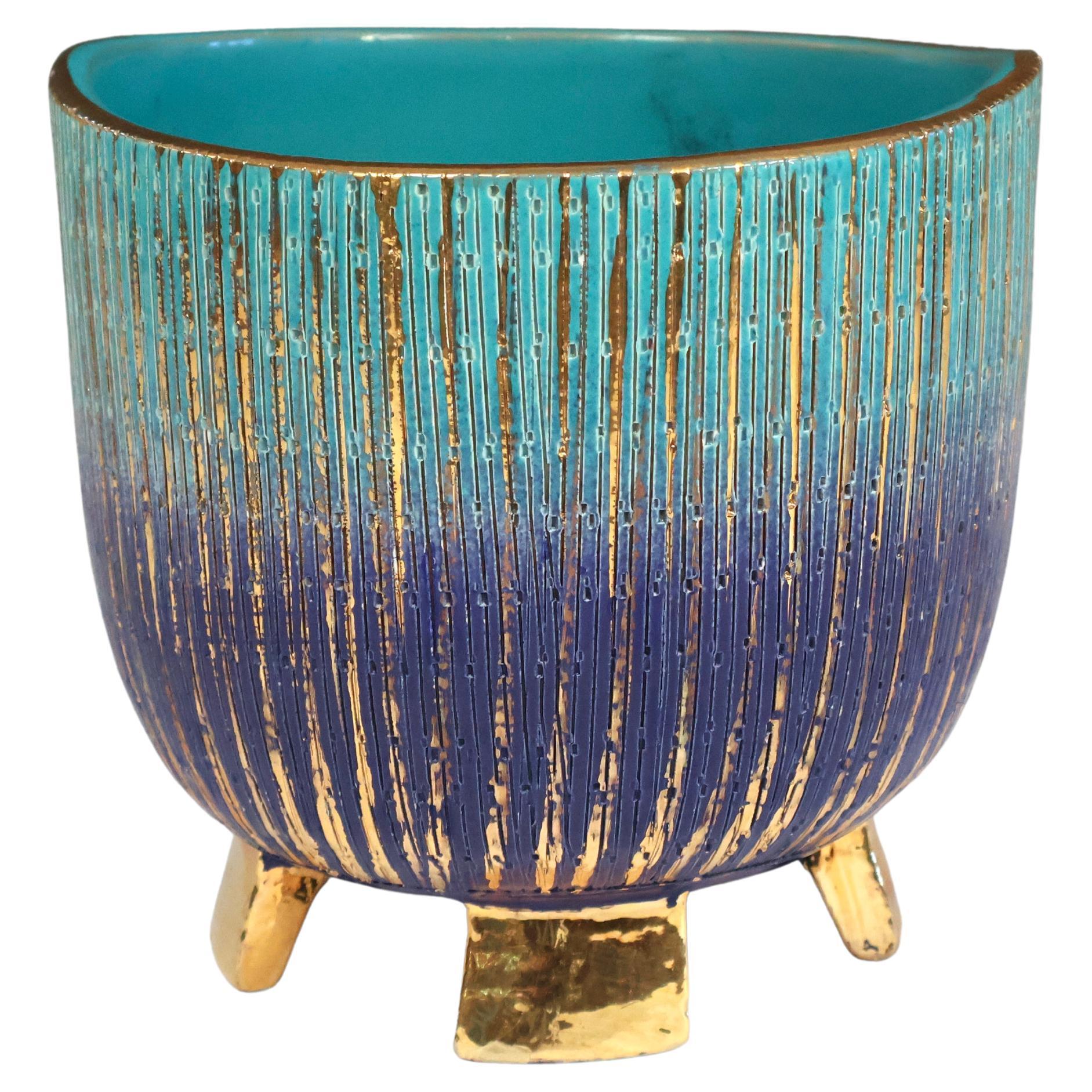 How do you identify a Bitossi?