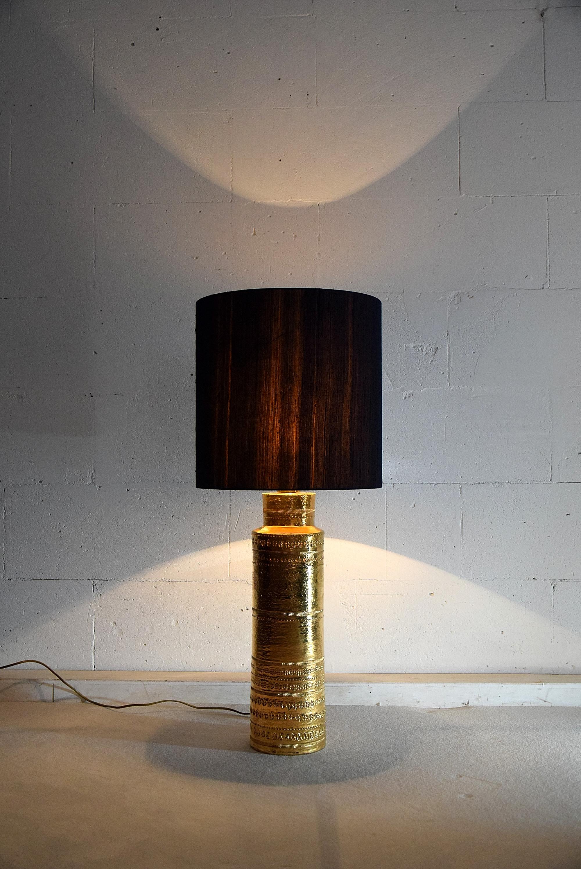 Vernissé Lampe de bureau Bitossi en céramique dorée mi-siècle moderne par Aldo Londi en vente