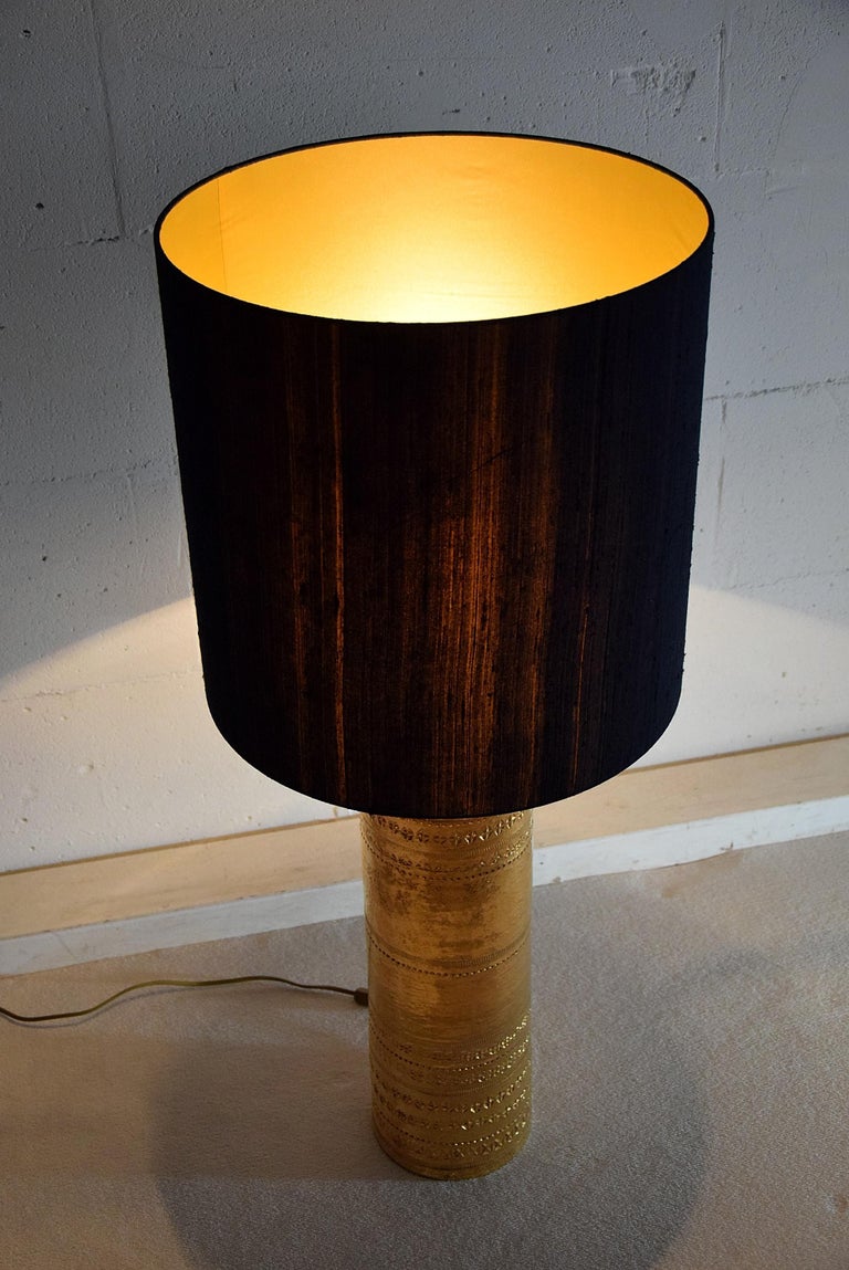 Bitossi Mid-Century Modern Gold Ceramic Table Lamp by Aldo Londi For Sale 1