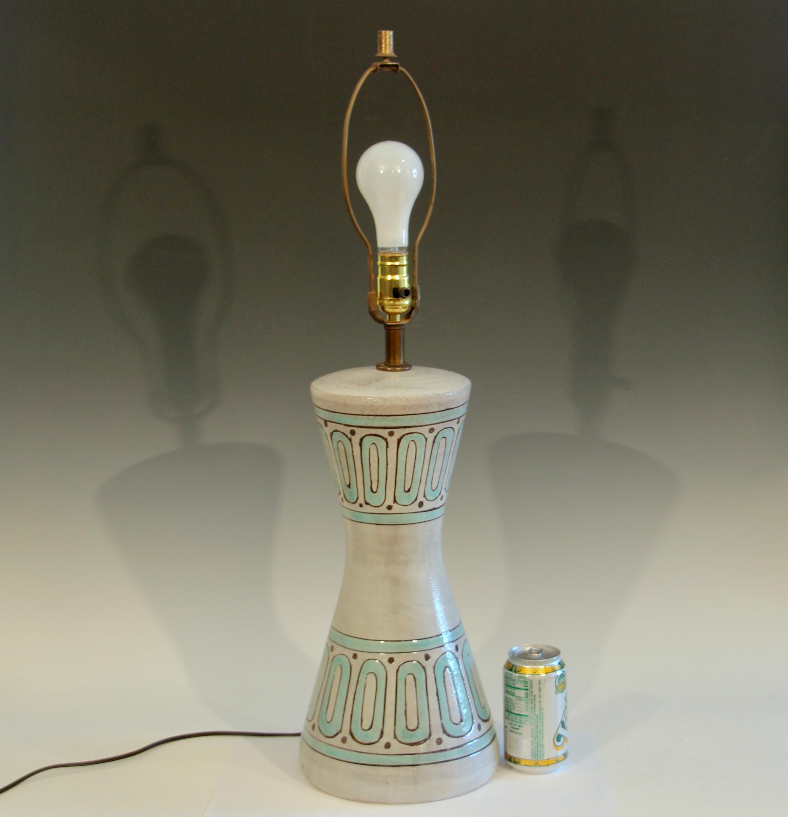 Bitossi Pottery Lamp Londi Vase Italian Raymor Geometric Abstract Ceramic 1960's In Good Condition In Wilton, CT