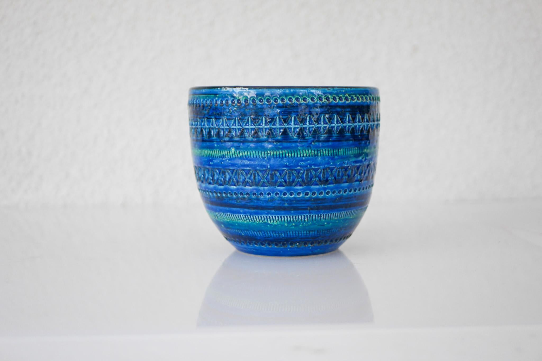 Mid-20th Century Bitossi pottery large bowl or flower pot, Rimini Blue, By Aldo Londi, Italy For Sale