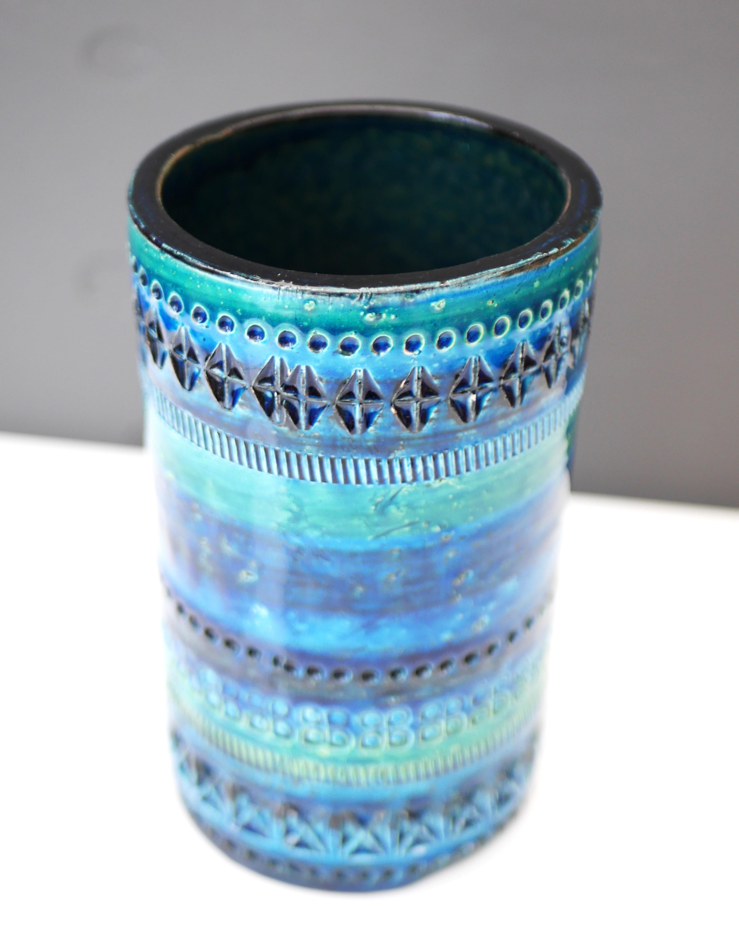 Mid-Century Modern Bitossi pottery vase, Rimini Blue, By Aldo Londi, Italy For Sale