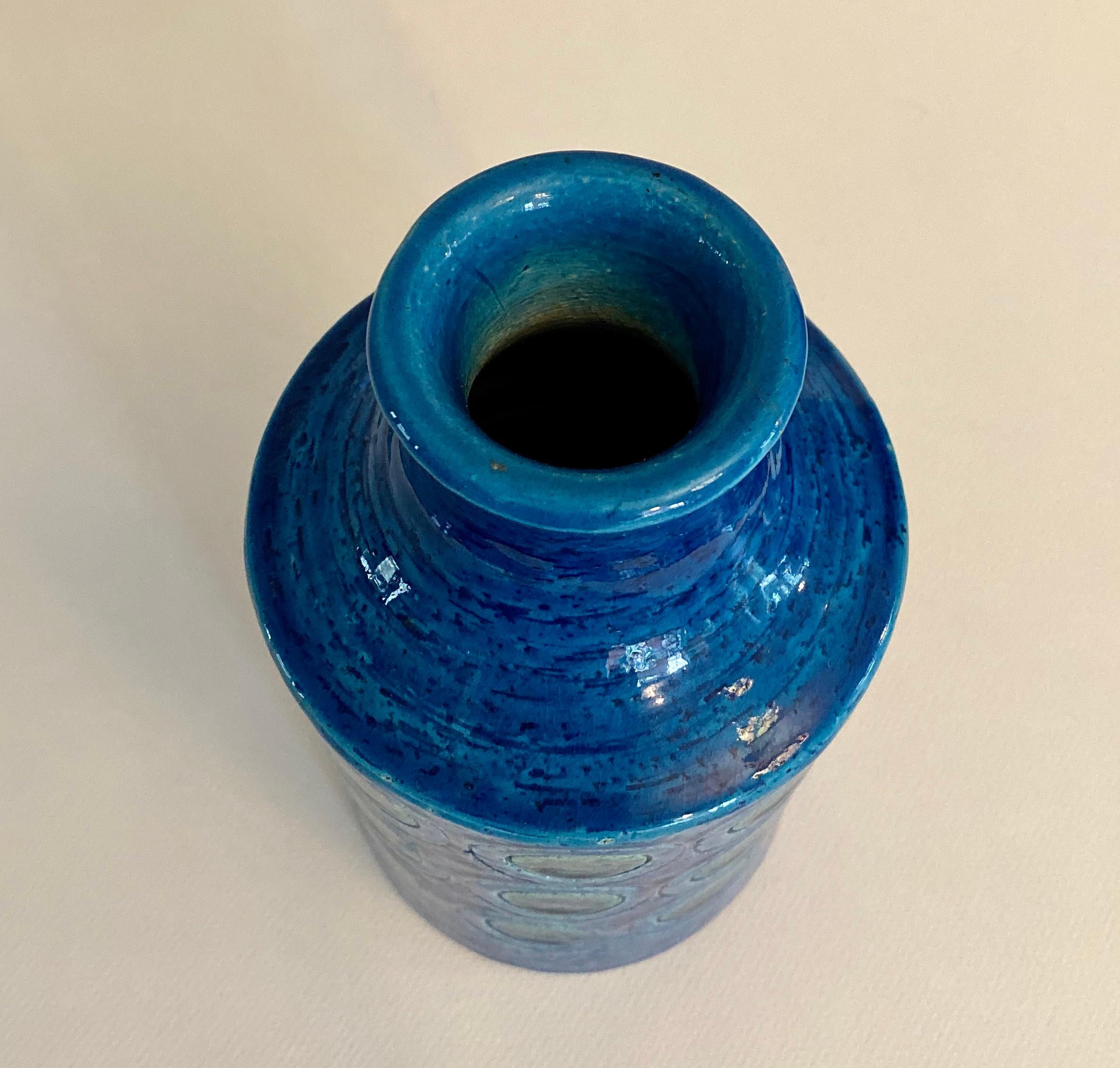 Bitossi Rimini Blue Glaze Circle Motif Vase In Good Condition For Sale In Dallas, TX