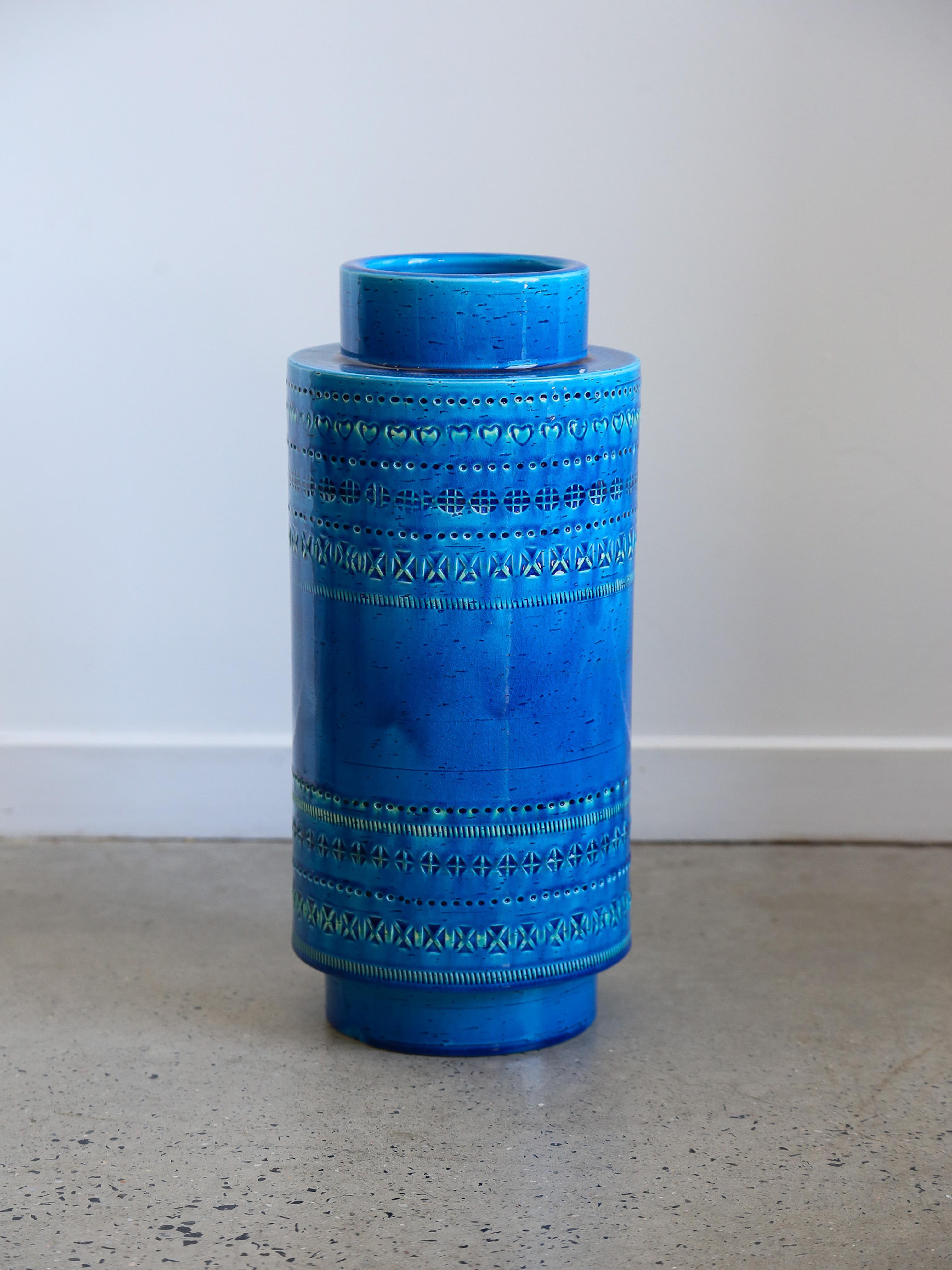 Bitossi Rimini Blue Large Vase In Good Condition In Byron Bay, NSW