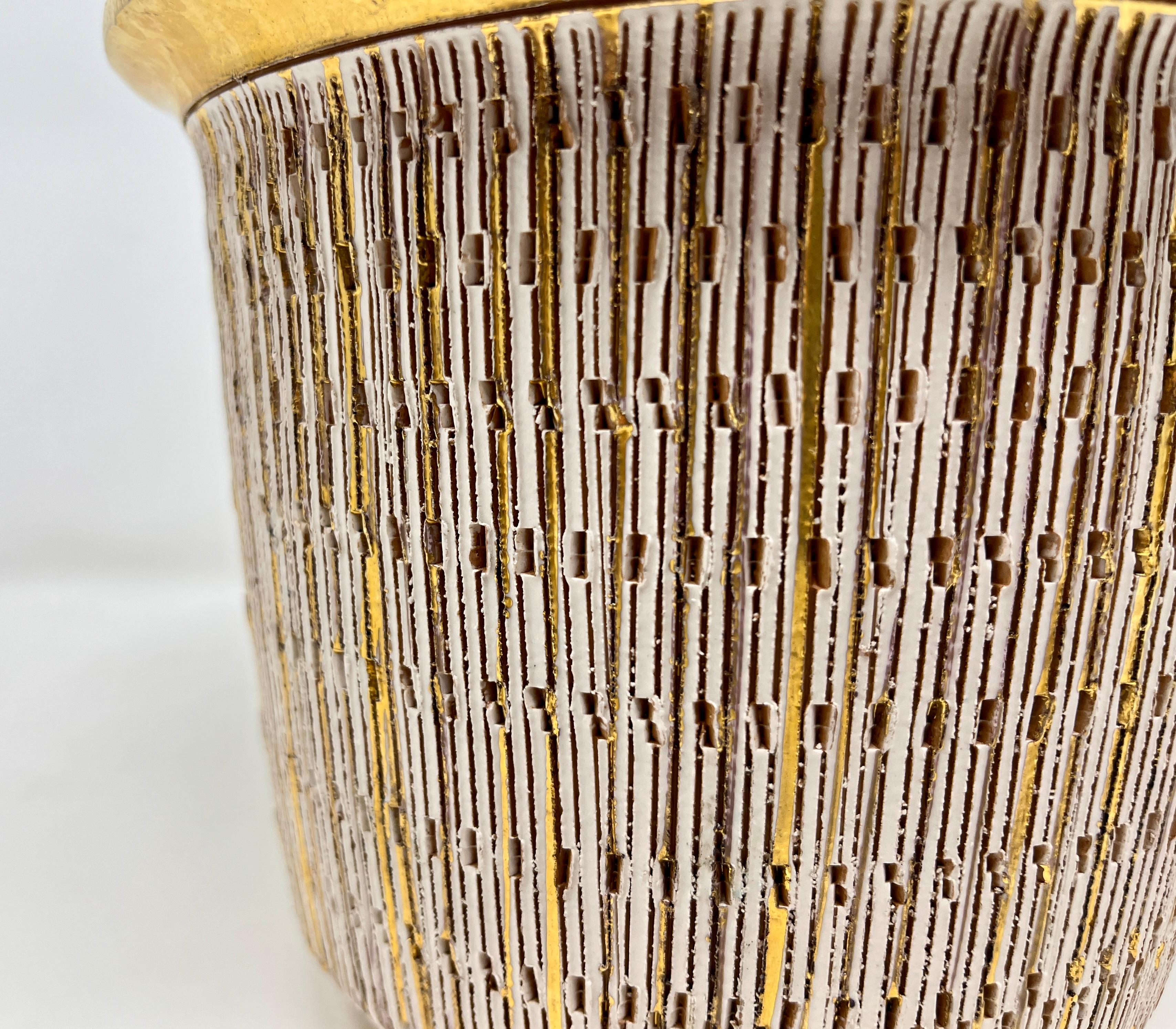 Mid-Century Modern Bitossi Seta (Silk) Series Gold Turquoise Planter Pot, Aldo Londi, Sgraffito  For Sale