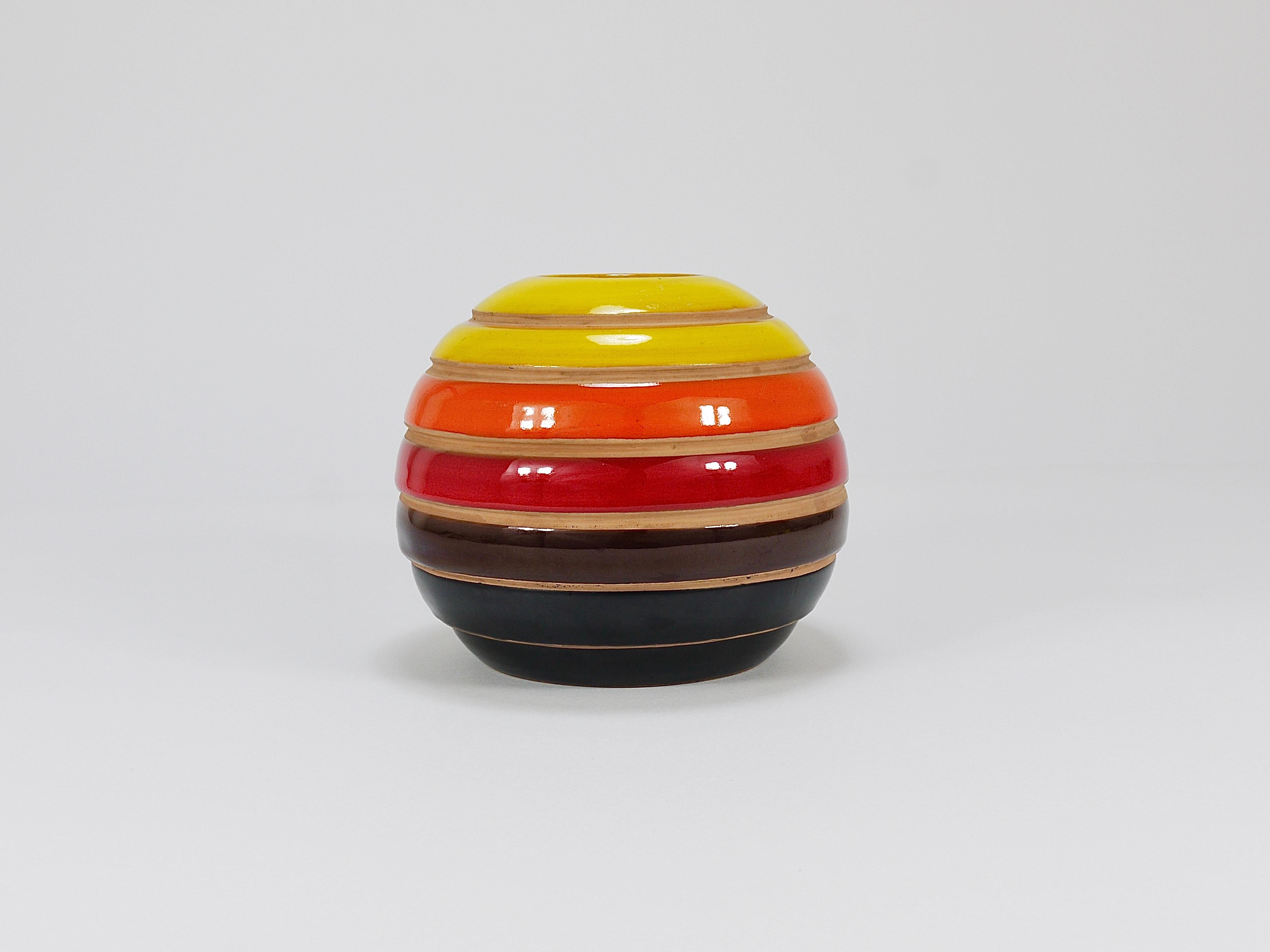 Gestreifte Mid-Century-Kugelvase aus Keramik von Aldo Londi Bitossi, Italien, 1960er Jahre (Moderne der Mitte des Jahrhunderts) im Angebot
