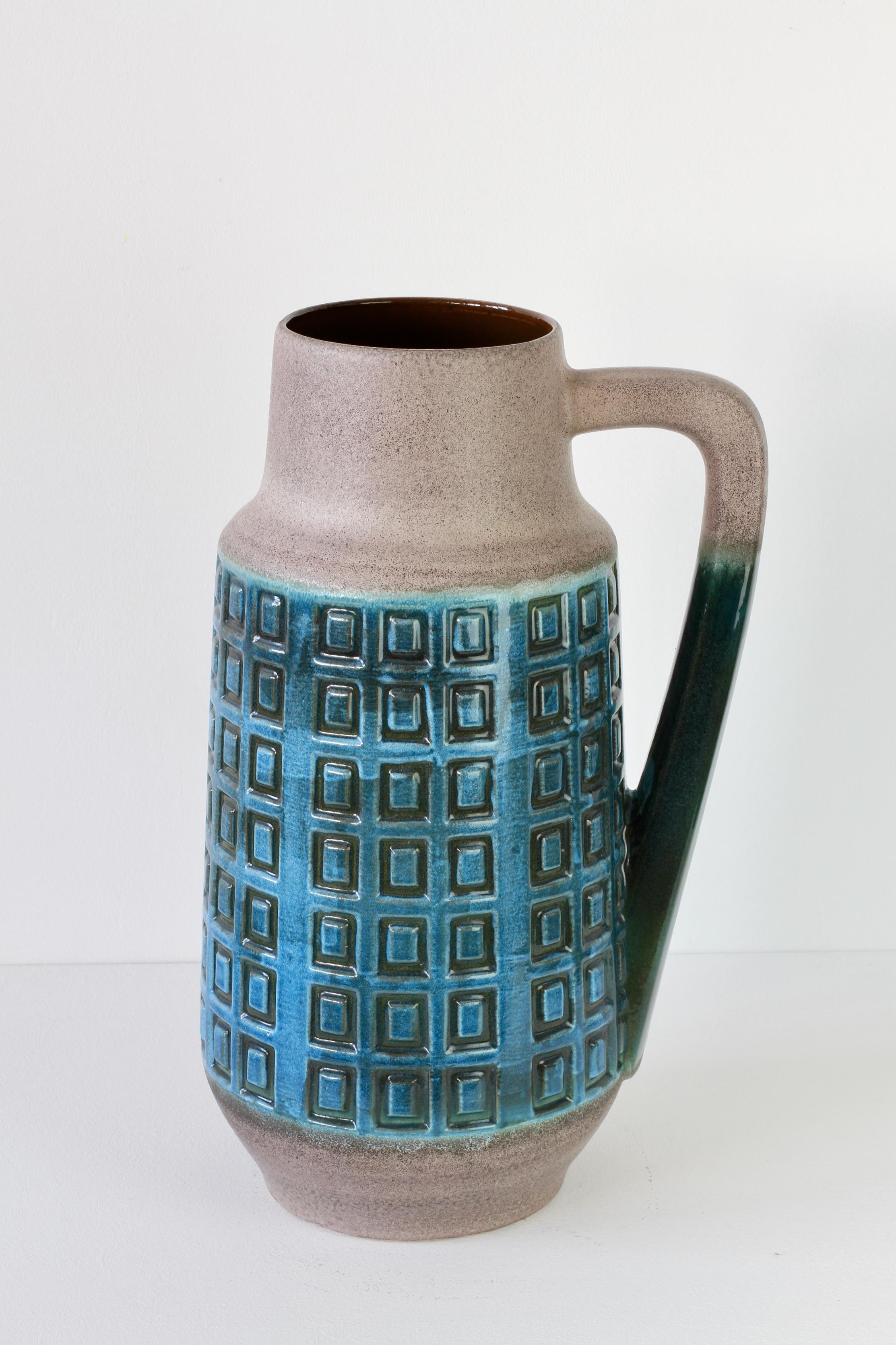 Allemand Vase de sol en poterie d'Allemagne de l'Ouest bleue du milieu du siècle de style Bitossi des années 1970 par Scheurich en vente