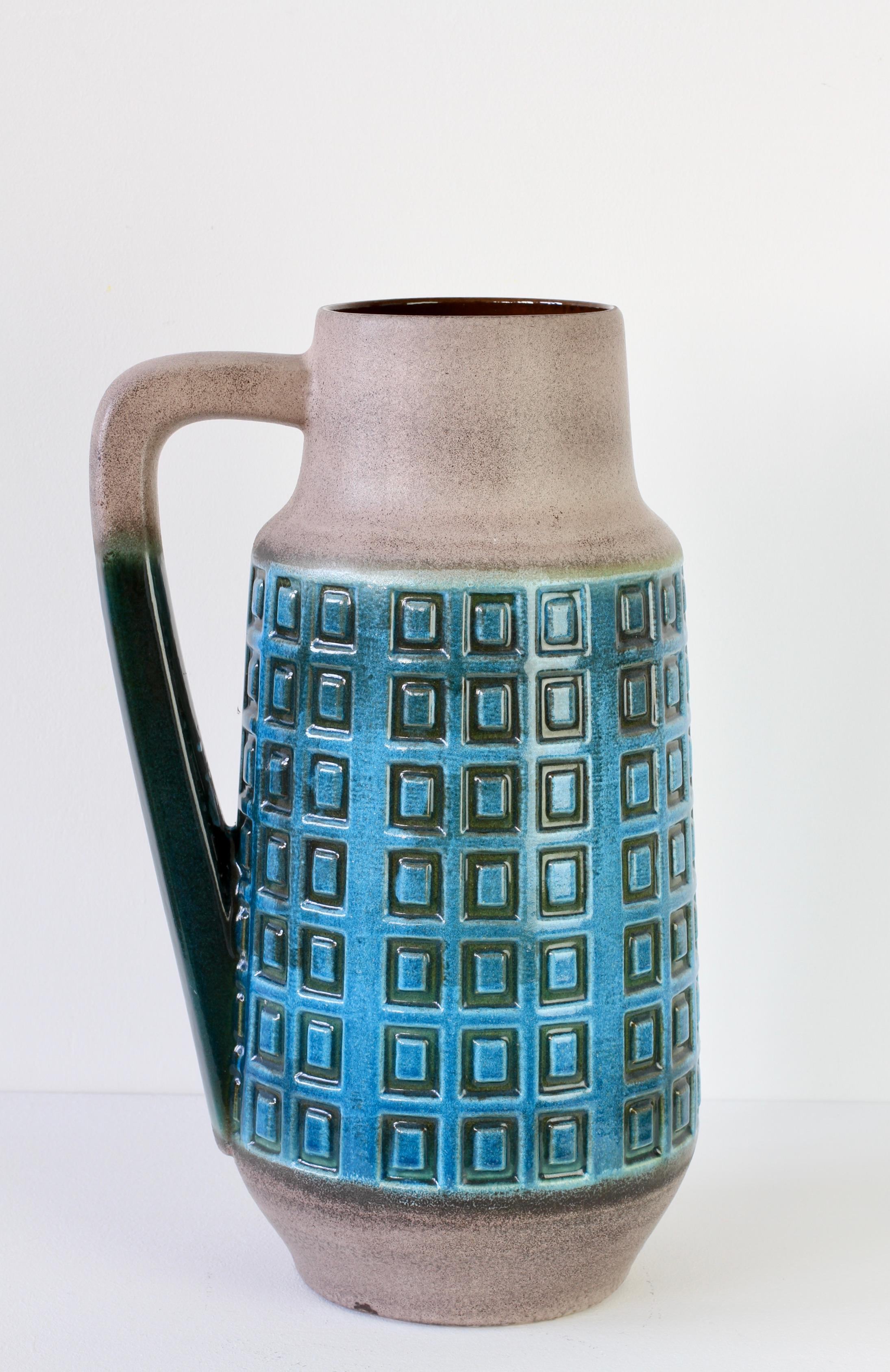 Vase de sol en poterie d'Allemagne de l'Ouest bleue du milieu du siècle de style Bitossi des années 1970 par Scheurich en vente 1