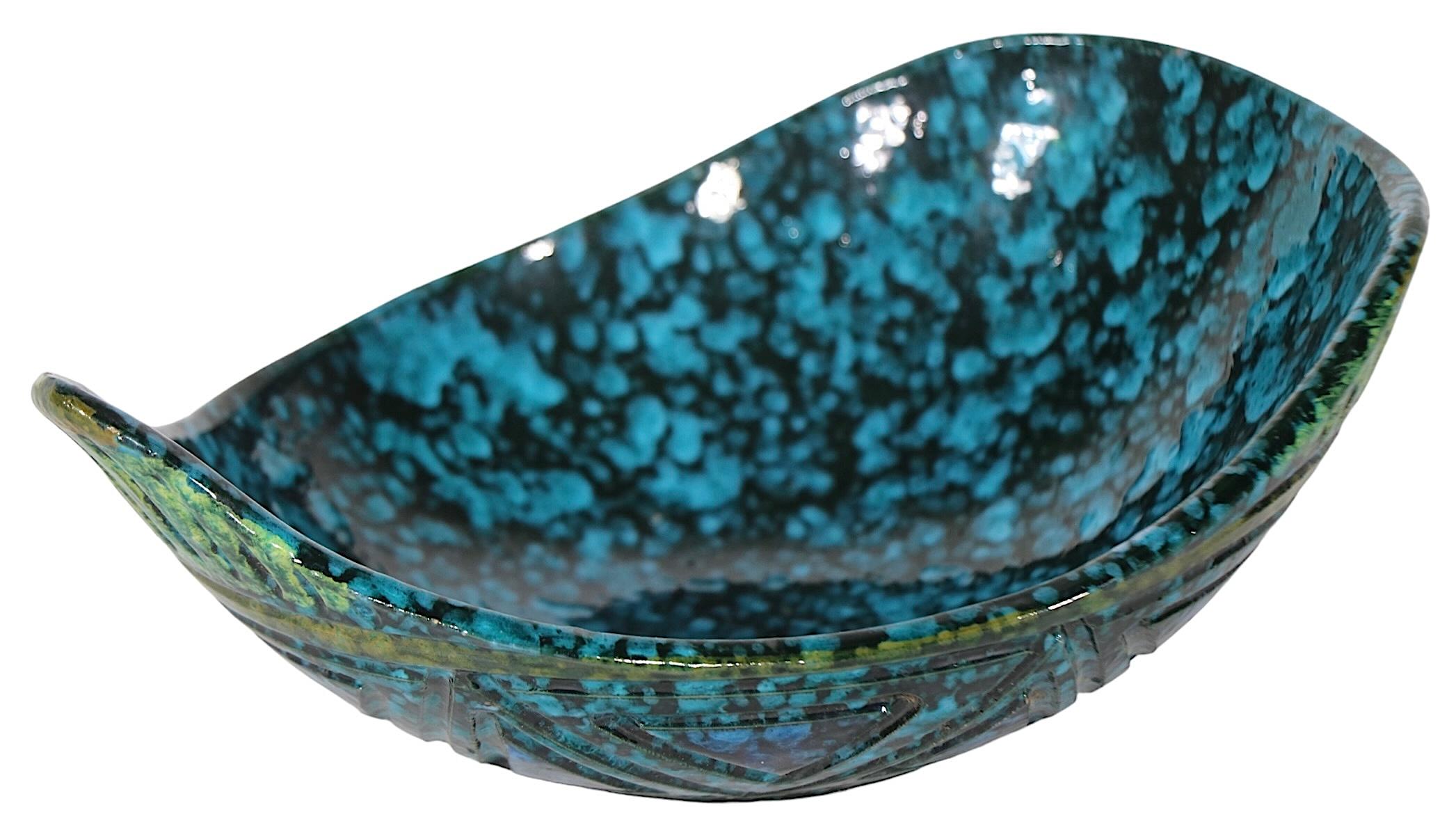 Bitossi Style Italian Pottery Bowl c 1950/60's In Good Condition In New York, NY