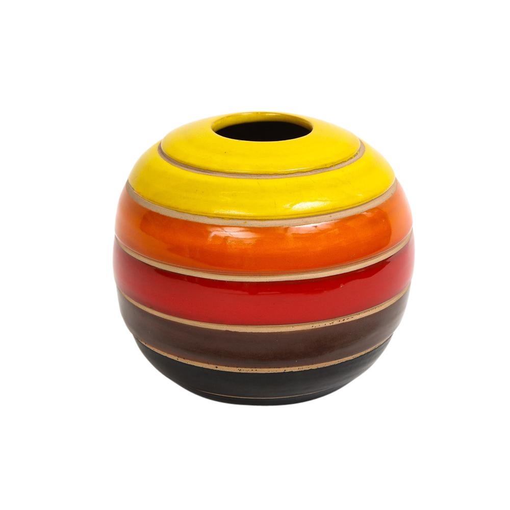 Bitossi-Vase, Keramik, Streifen, Gelb, Orange, Rot, Braun, Schwarz, signiert  (Moderne der Mitte des Jahrhunderts) im Angebot