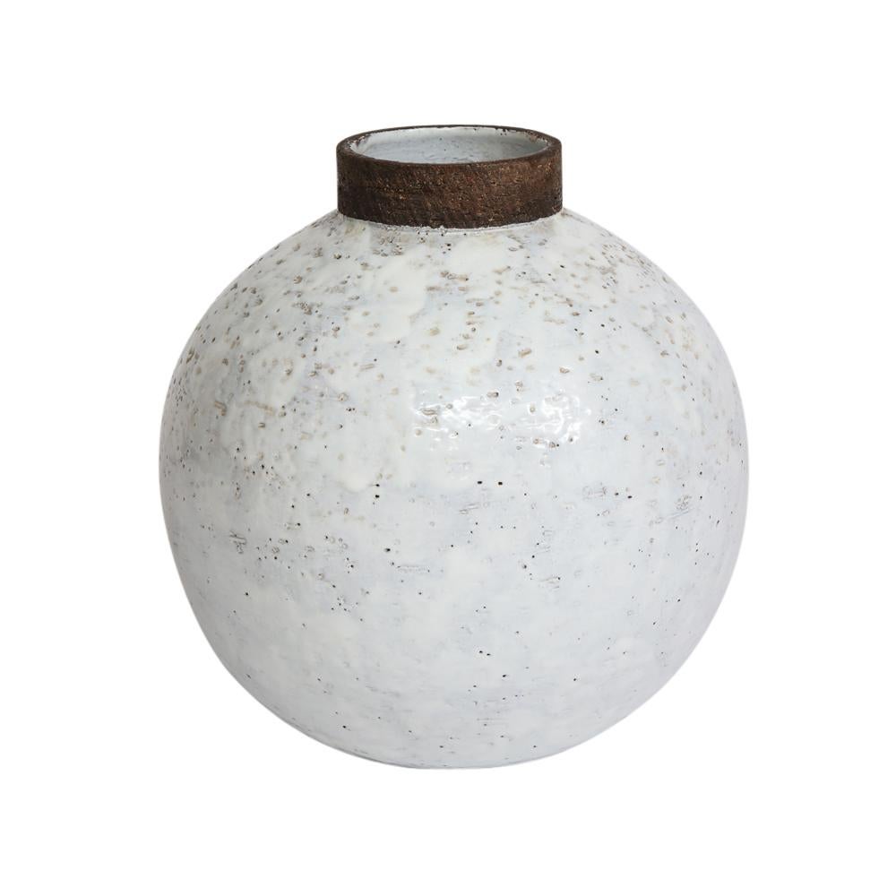 Bitossi for Raymor vase, ceramic, white and brown, signed. Large chunky ball vase with white glazed spherical body and coarse matte brown clay collar. Marked 4029 C Italy on the underside with the remnants of a Raymor label.