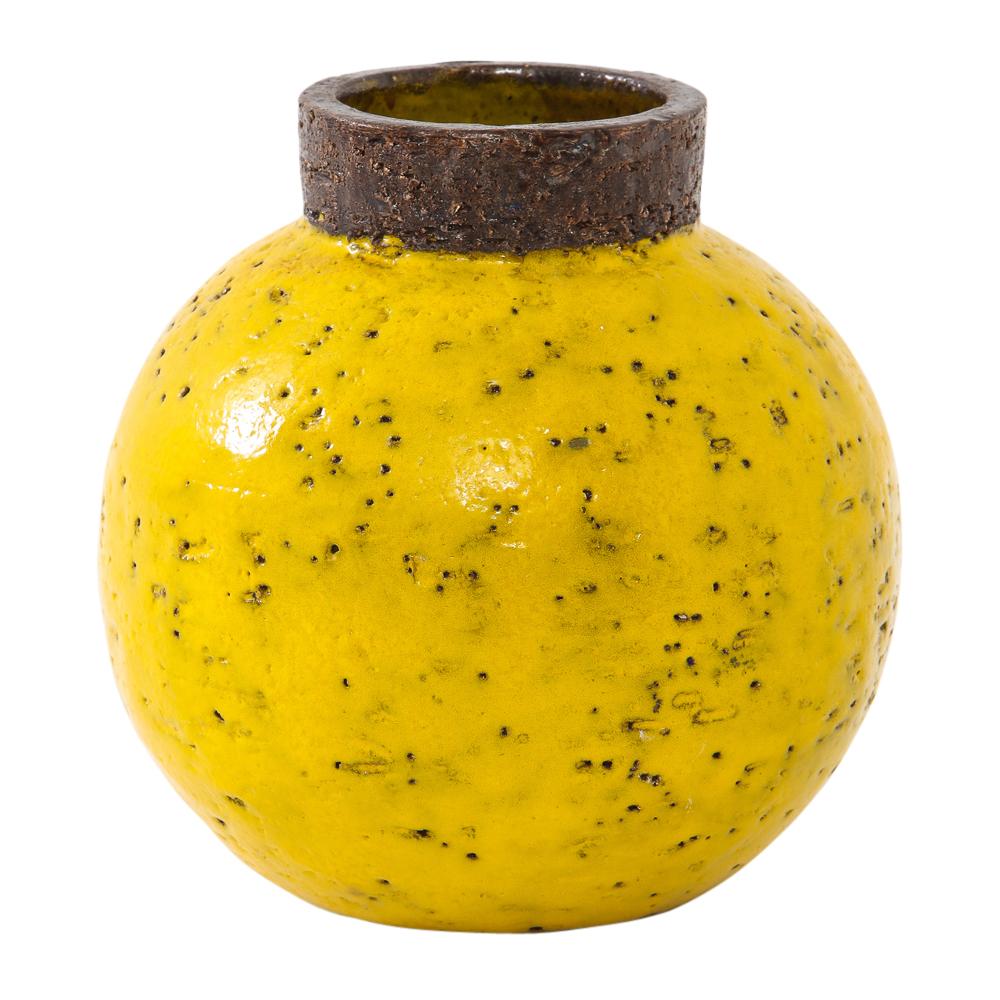 Bitossi vase, ceramic, yellow and brown, signed. Small vase with coarse matte brown collar and yellow glazed spherical body. Signed Italy in black on the underside.

 