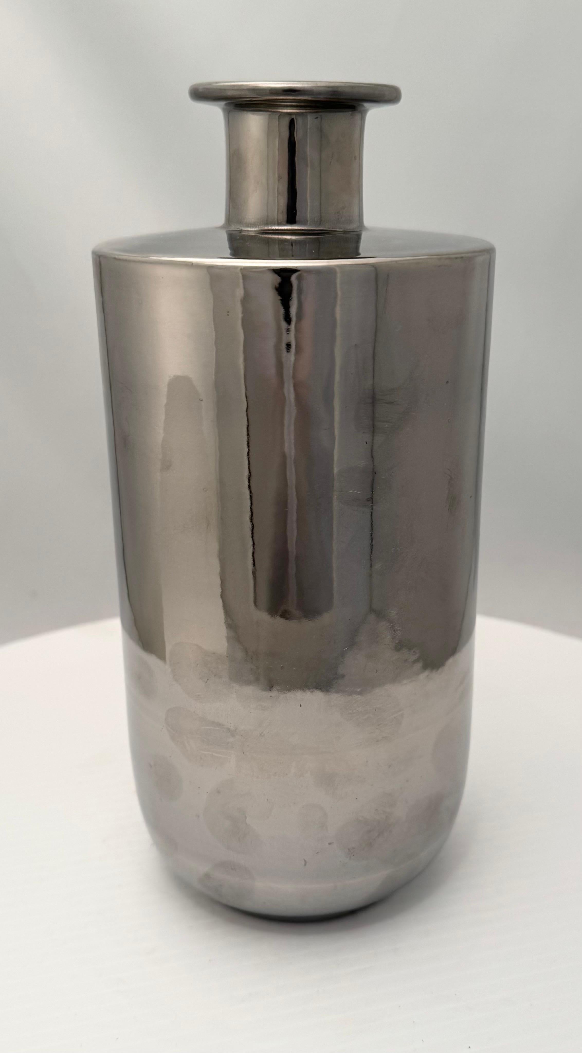 Vase Bitossi : A Silver Silver Chrome Métallique Bon état - En vente à Montreal, QC