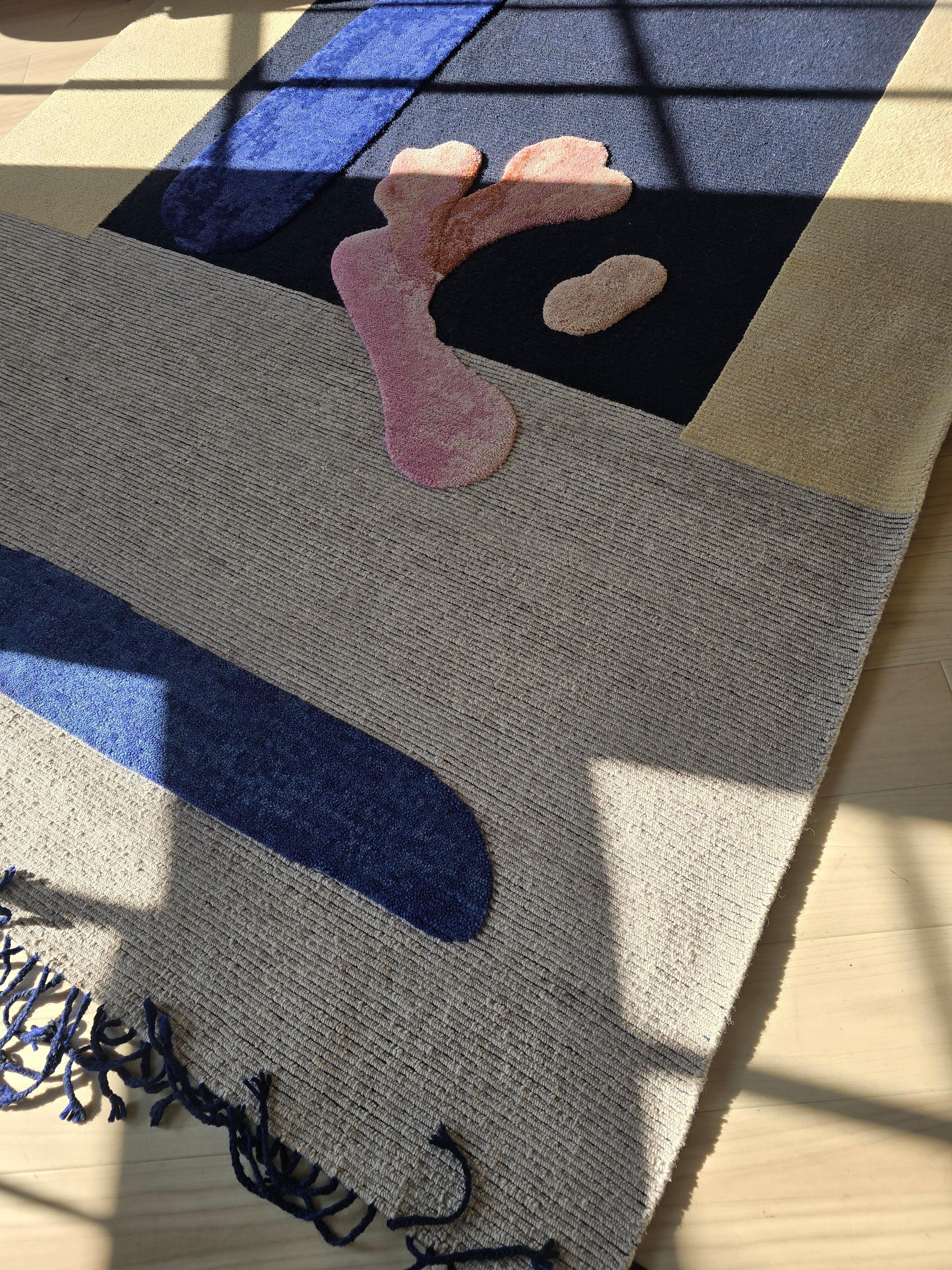 Bits in Space di Faye Toogood da cc-tapis in vendita 1
