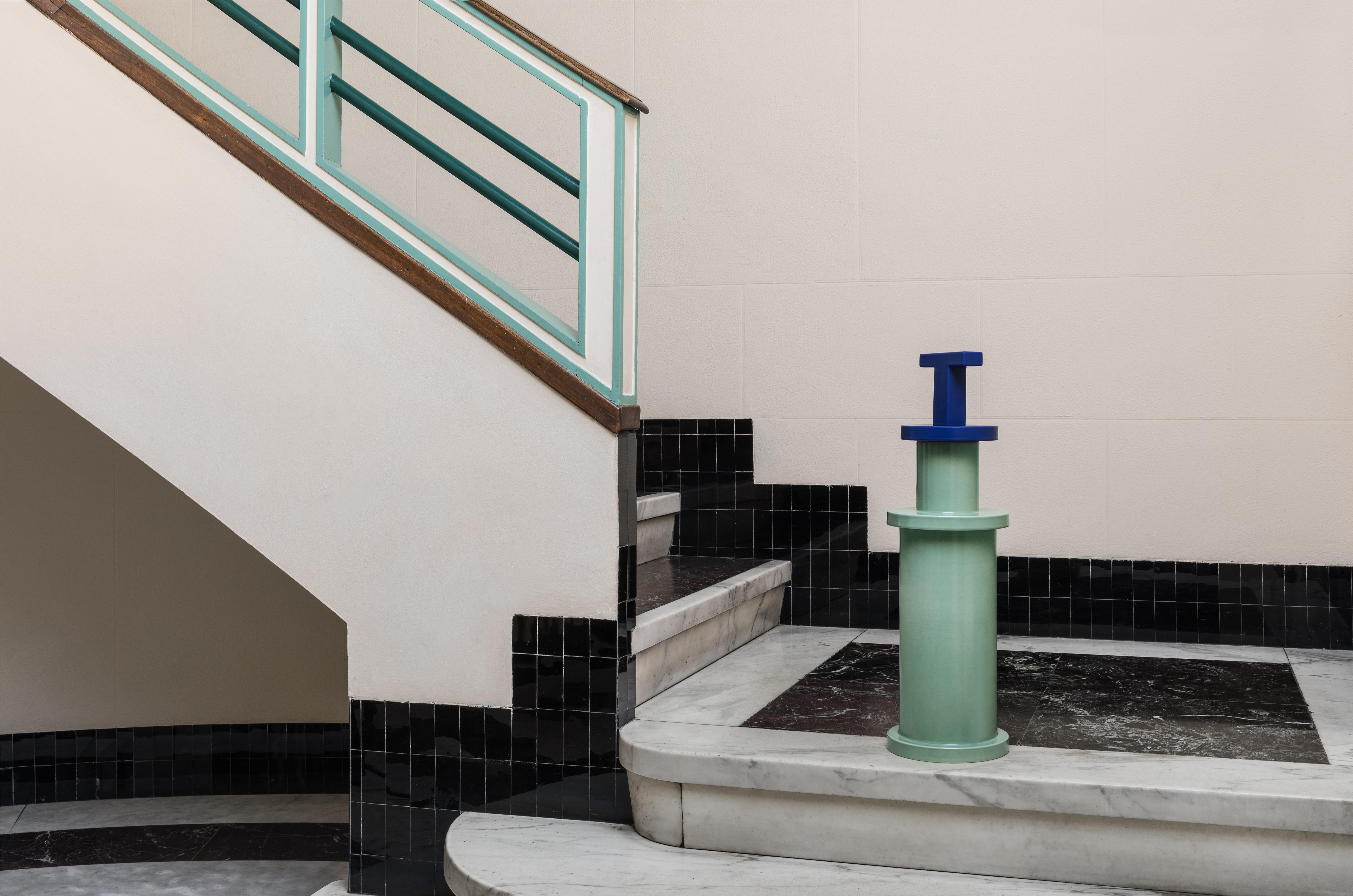 Bittosi  Scultura Blu opaco di Nathalie du Pasquier in vendita 2