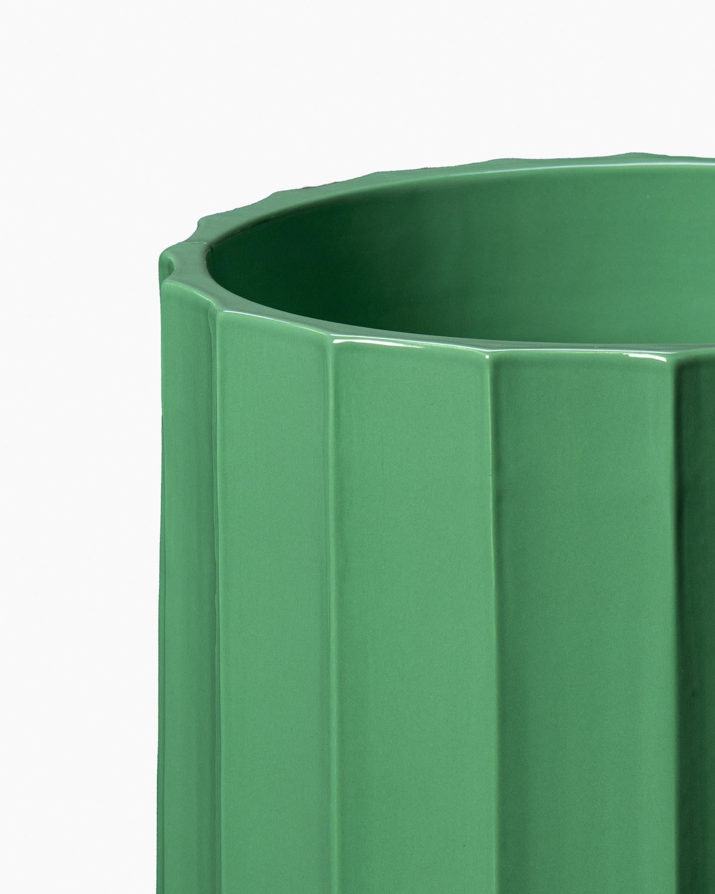 Jarrón de cerámica Bittosi Torsi by Objects of Common Interest en Nuevo estado para la venta en New York, NY
