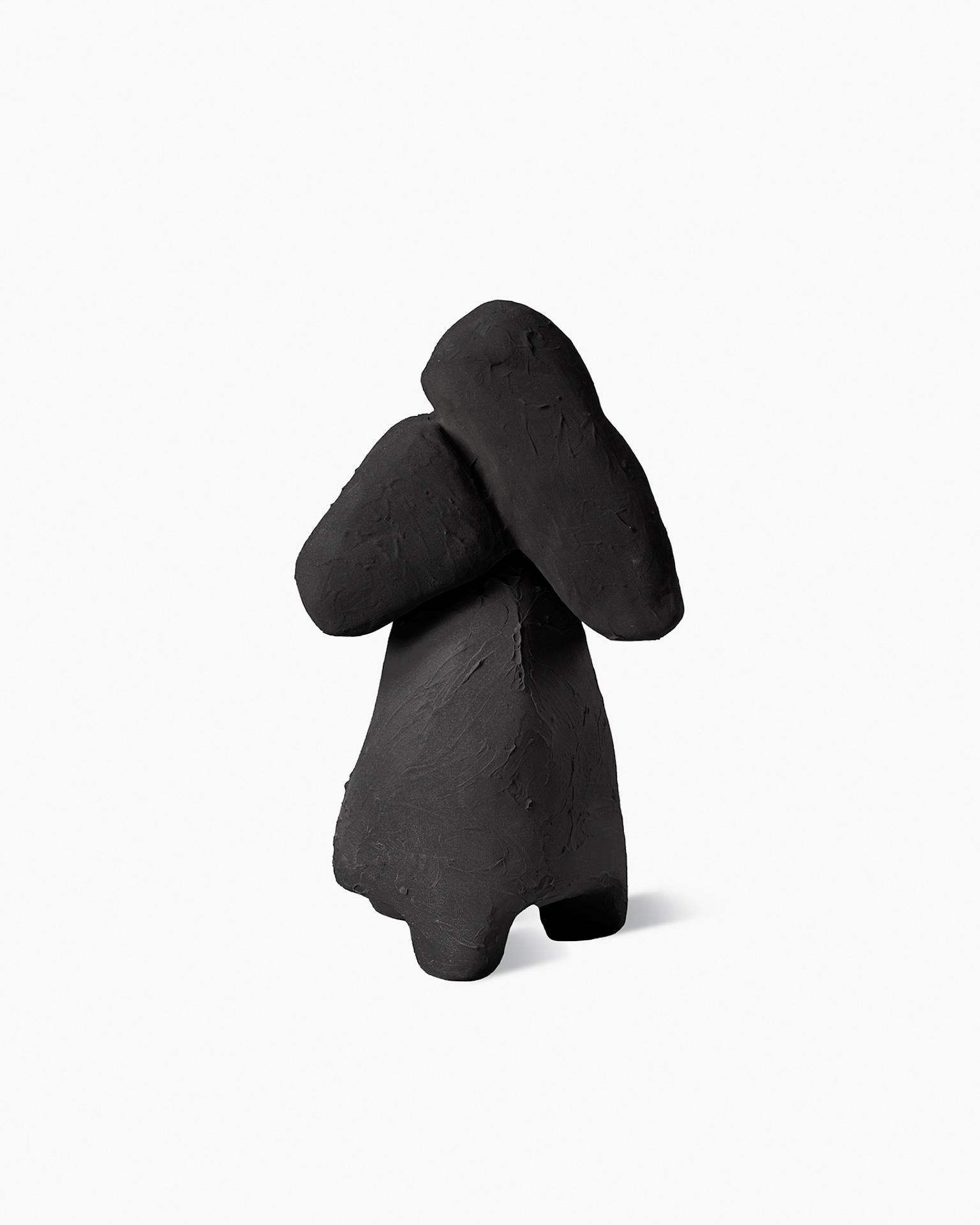 Bittosi Keramik Ungedeckte Skulptur von Faye Toogood (Italienisch) im Angebot
