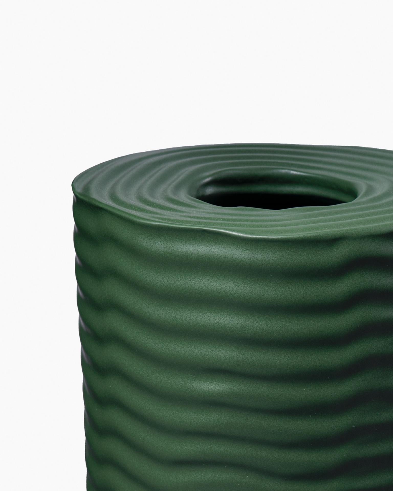 Bittosi Wiggle Ceramic Vaso by Max Lamb In New Condition For Sale In New York, NY