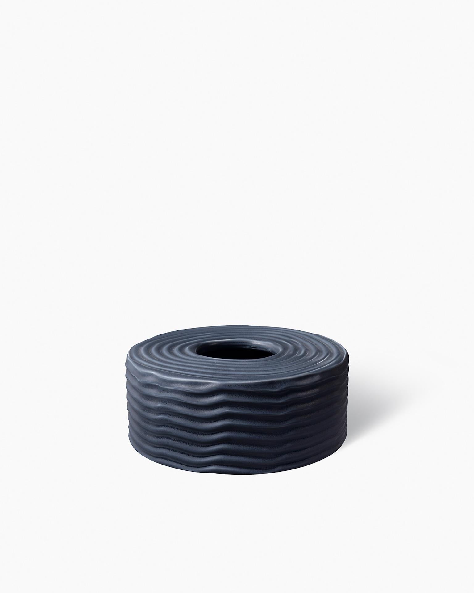 Vaso in ceramica Bittosi Wiggle di Max Lamb In condizioni Nuovo in vendita a New York, NY