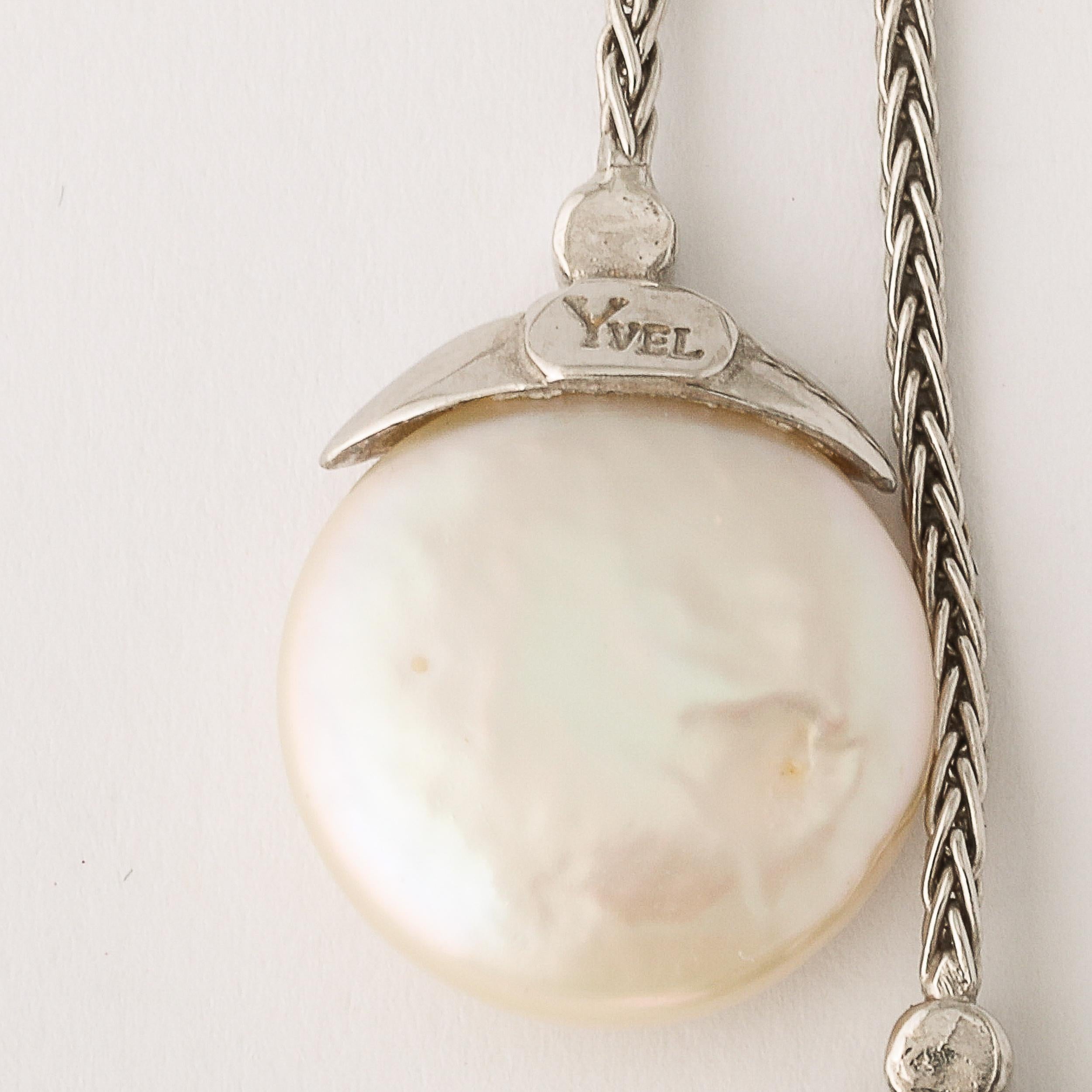 Collana Biwa Flat Coin Pearl in oro bianco 18 carati firmata Yvel in vendita 1