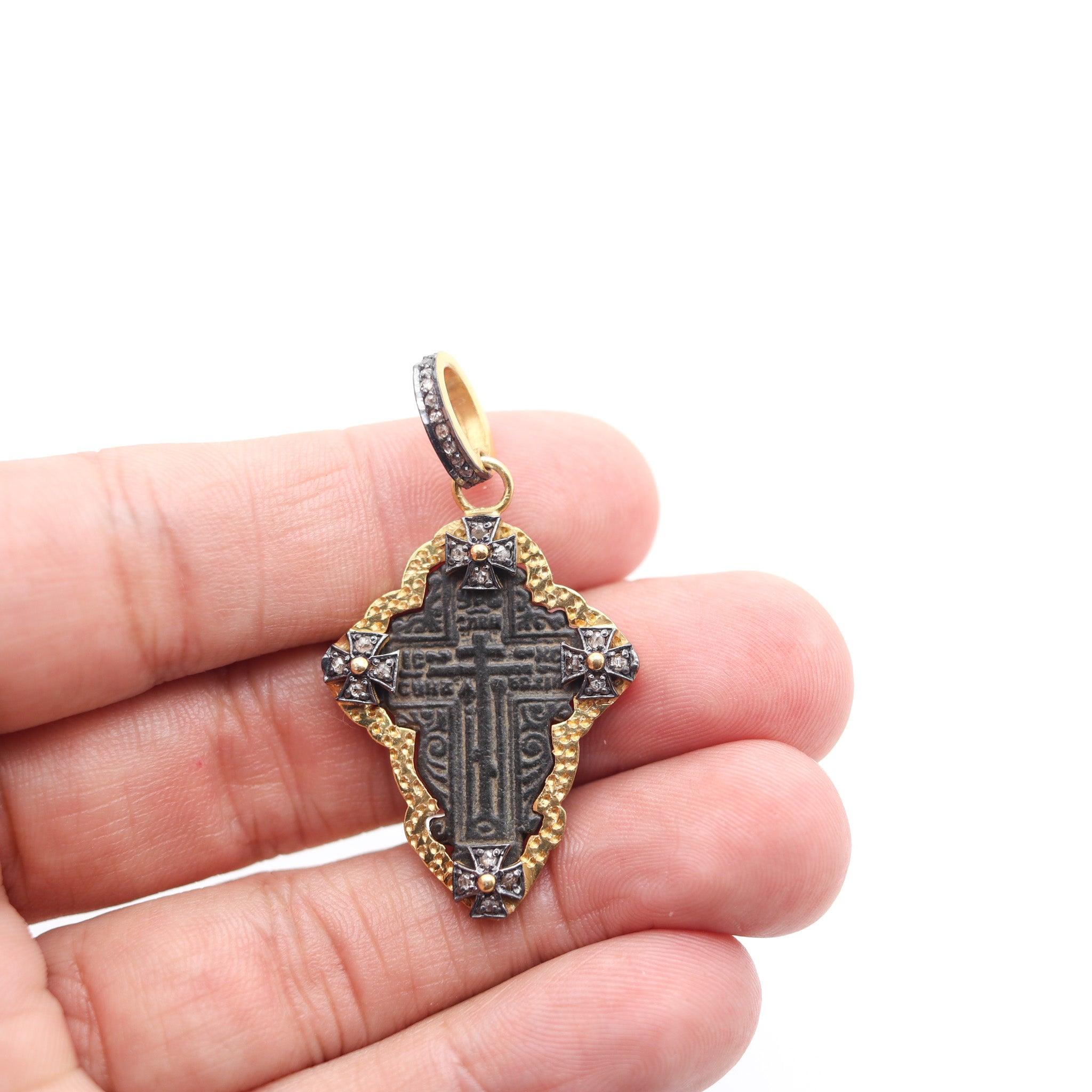 BIZANTINE 1775 Croce Ortodossa in rame 18Kt Vermeil Sterling e Diamanti in vendita 1