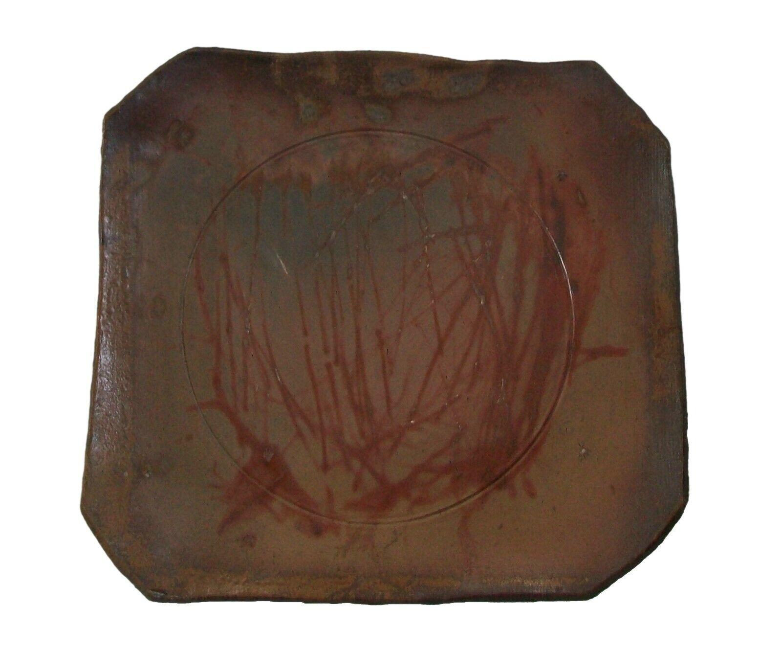 Hand-Crafted Bizen Ware Wood Fired Charger, Original Box, Signed, Japan, Late 20th C. For Sale