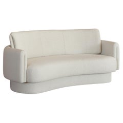 BIZZARTO BOFII kidney shaped sofa with upholstered base