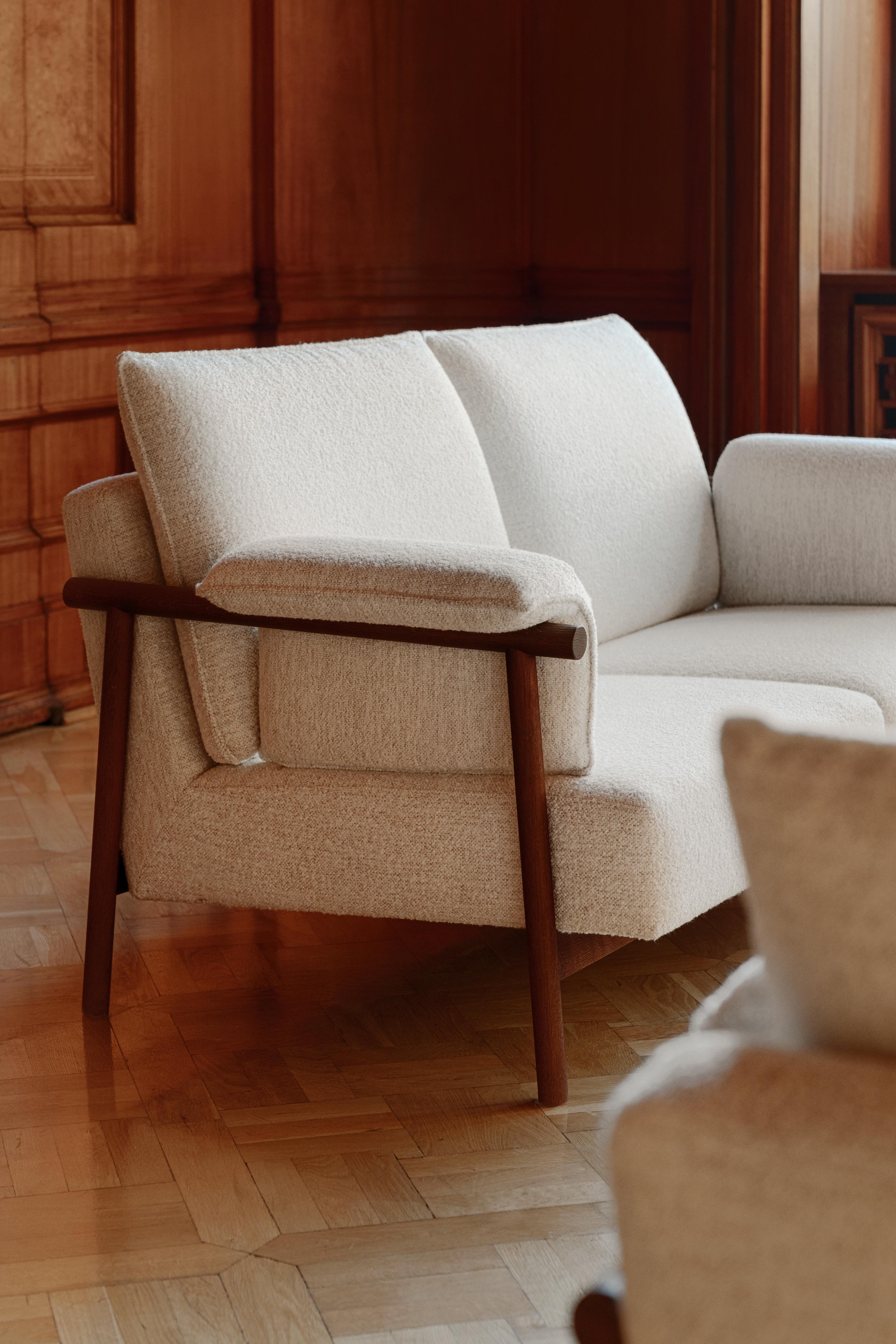 BIZZARTO TORII chair with oak frame en Nuevo estado para la venta en SWARZĘDZ, PL