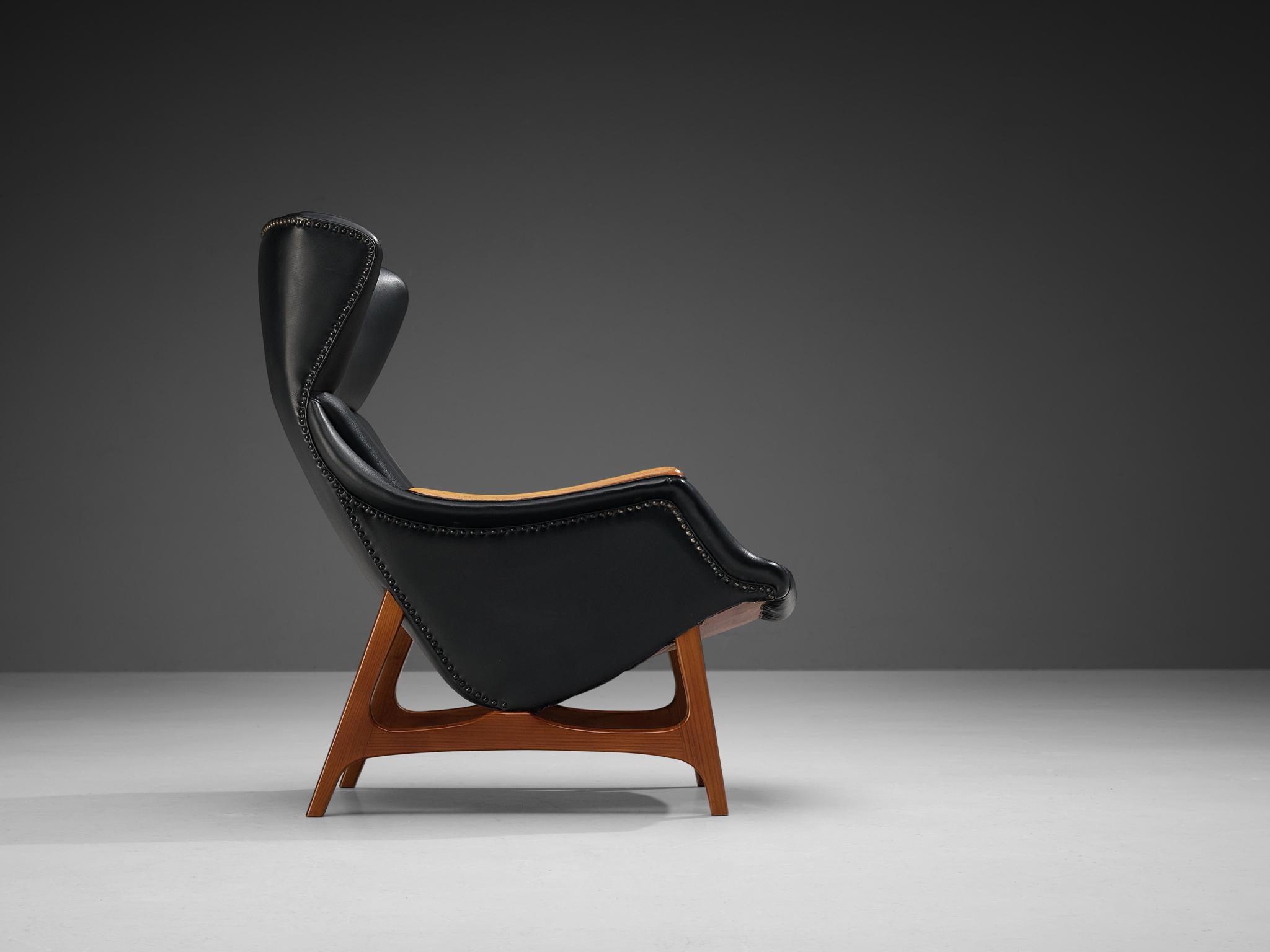 Norwegian B.J. Hansen Lounge Chair in Teak and Black Upholstery  For Sale