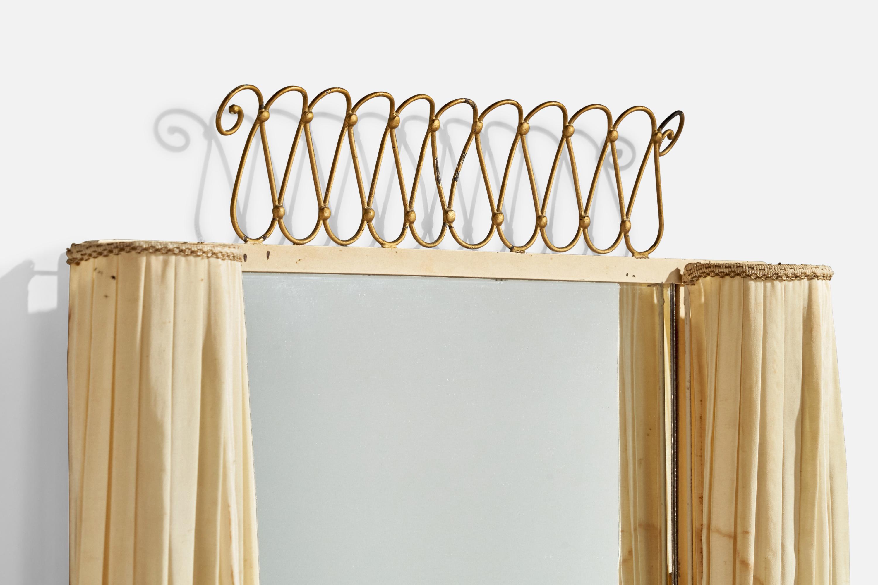 Metà XX secolo Bjerkås Armatur, Specchio da parete illuminato, metallo, tessuto, Svezia, anni '40 in vendita