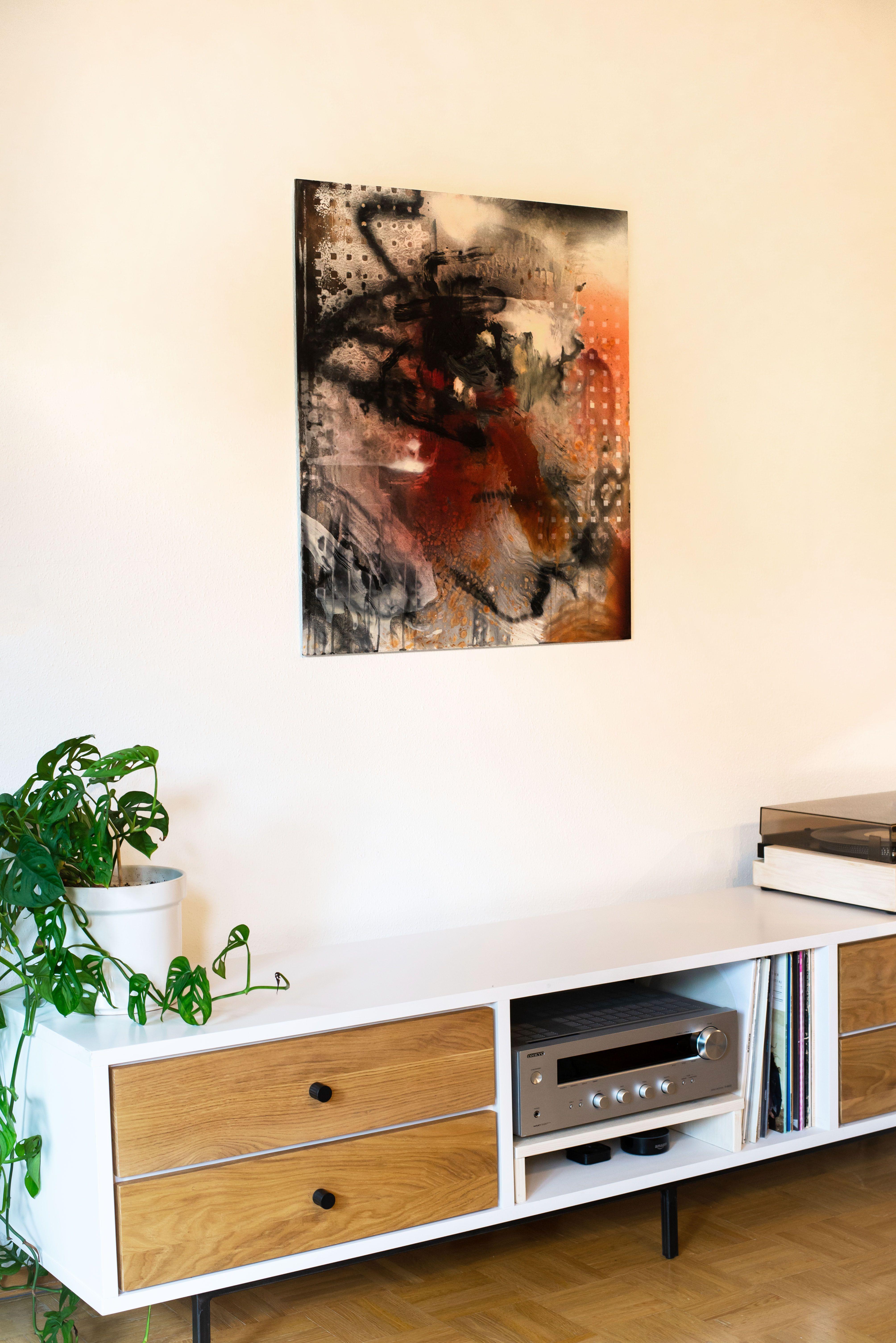 Corta el silencio, Pintura, Acrílico sobre metal en venta 2