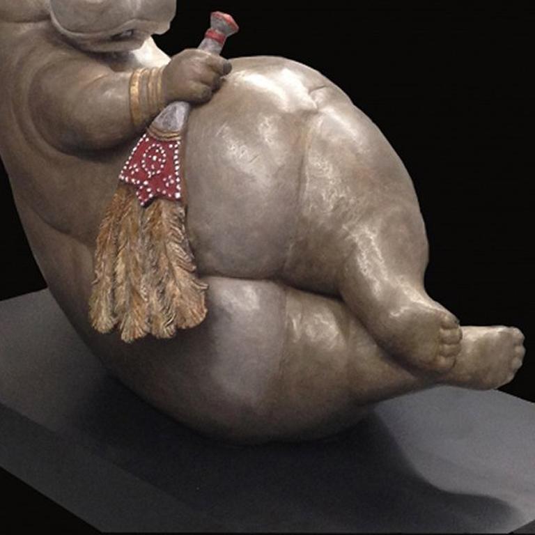 Hippo Odalisque - Realist Sculpture by Bjørn Okholm Skaarup