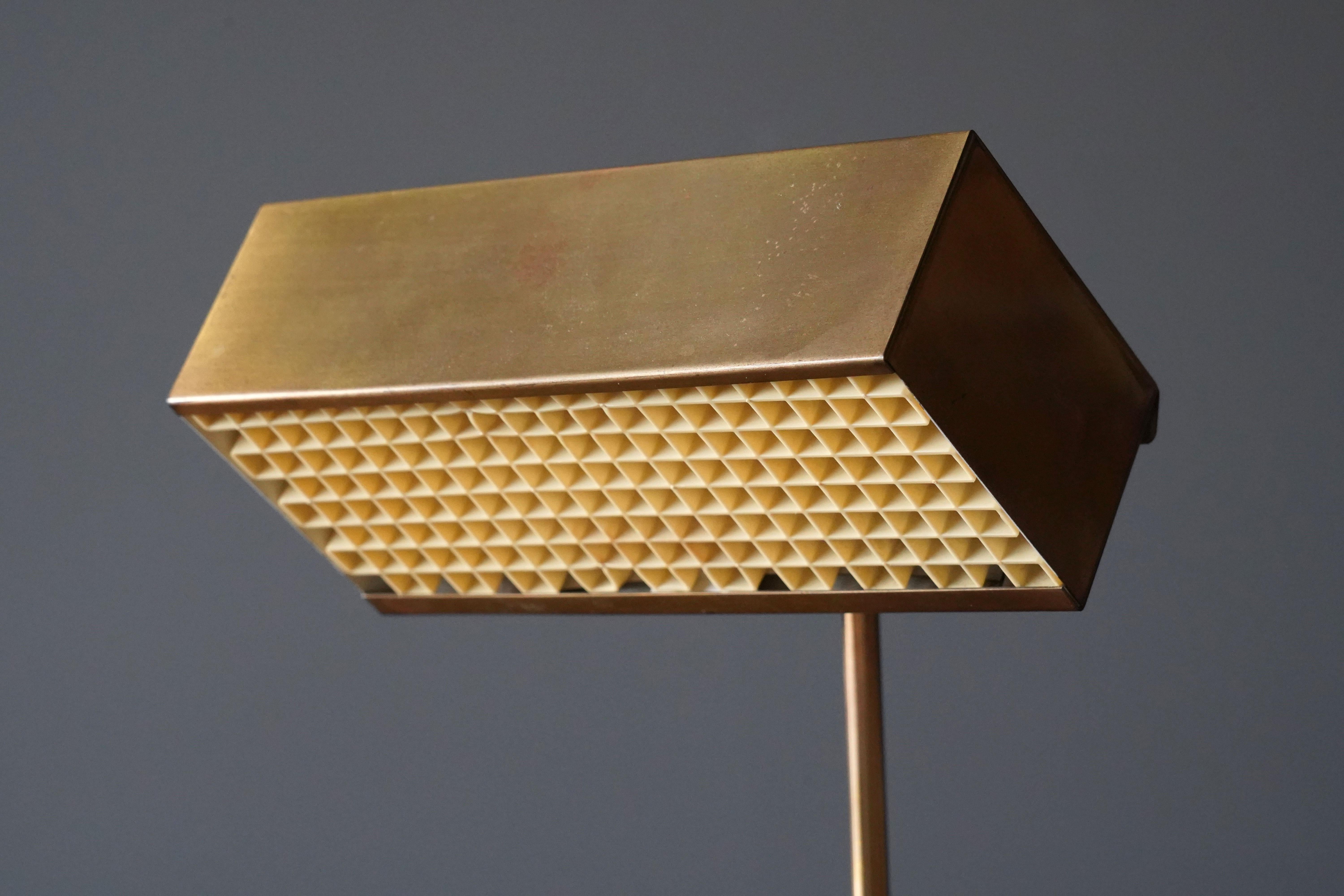 Björn Svensson, Adjustable “Elidus” Table Lamp, Brass, Sweden, 1970s In Good Condition In High Point, NC