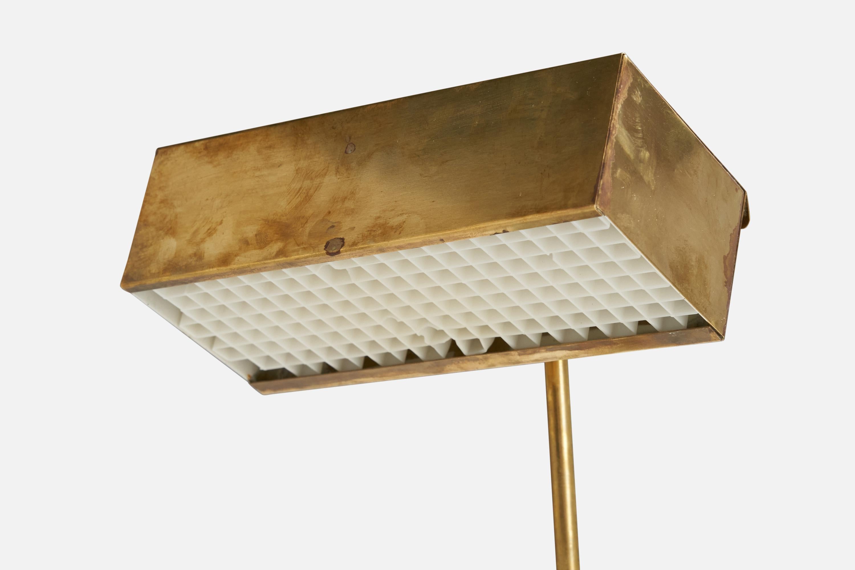 Björn Svensson, lampe de table Elidus, laiton, acrylique, Suède, 1970 en vente 1