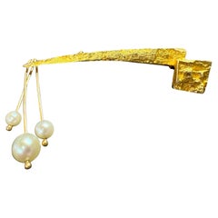 Björn Weckström, 14K gold Brooch and Pearls. Lapponia 1967 "Nagaikka"