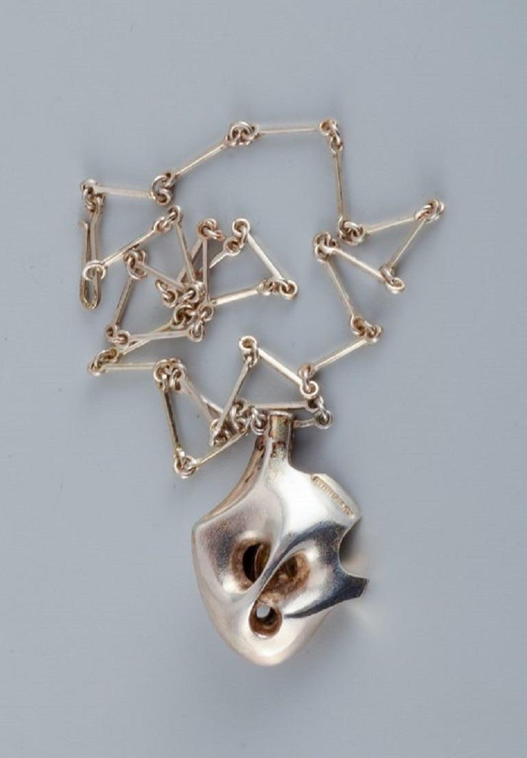 Björn Weckström for Lapland, Finland. Modernist necklace in sterling silver For Sale 1