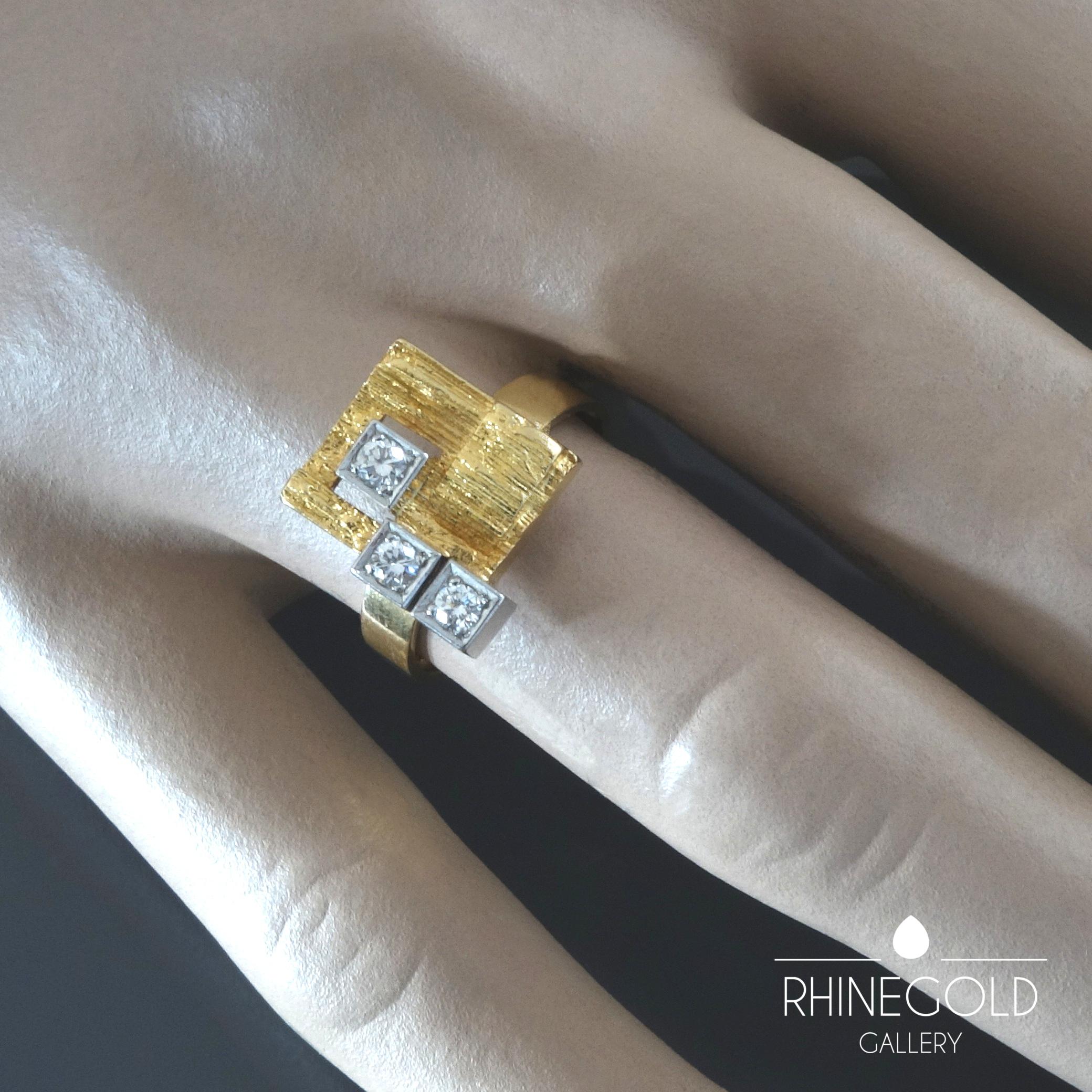 Björn Weckström for Lapponia Scandinavian Modernist Diamond Gold Ring In Excellent Condition In Dusseldorf, NRW