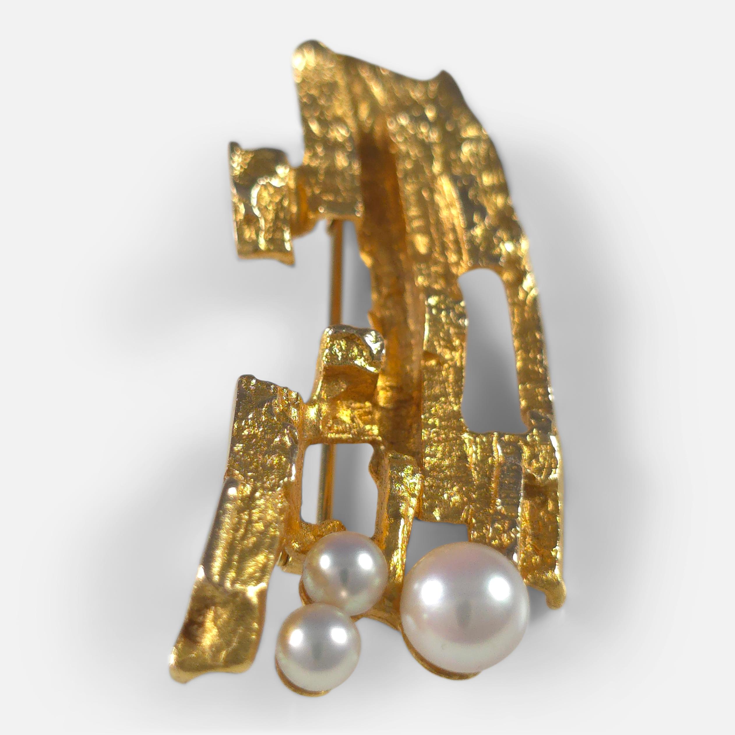 Björn Weckström Lapponia 'Bow of Argo' Brooch - 14ct Gold with Pearls In Good Condition For Sale In Glasgow, GB