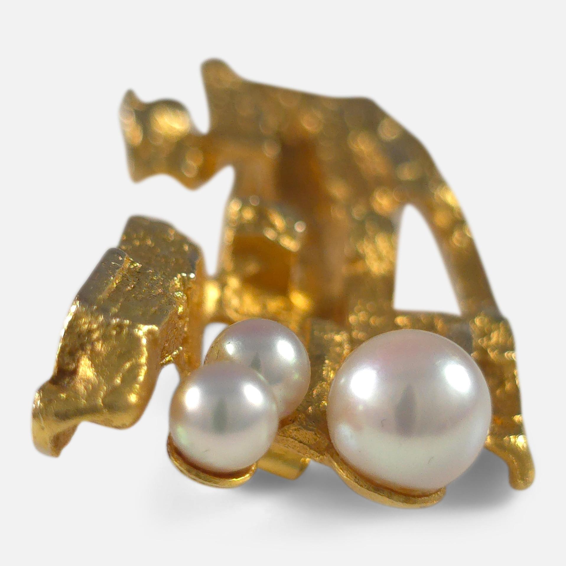 Women's or Men's Björn Weckström Lapponia 'Bow of Argo' Brooch - 14ct Gold with Pearls For Sale